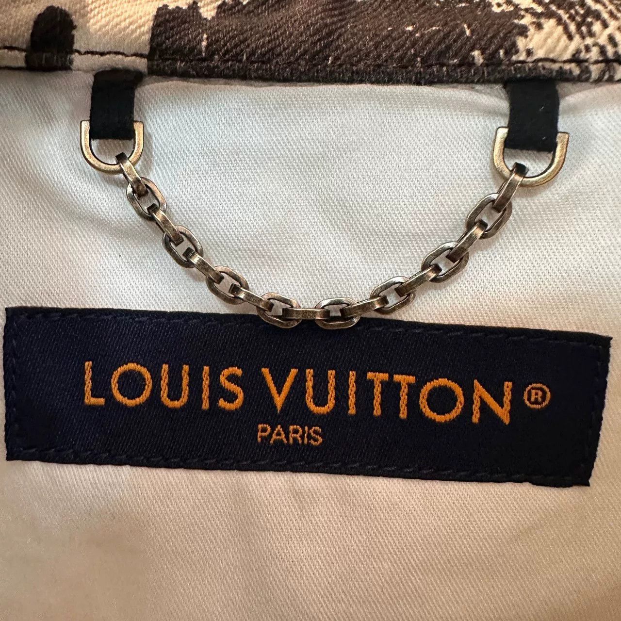 Louis Vuitton Louis Vuitton Comic Graffiti Denim Shirt XL Size US XL / EU 56 / 4 - 4 Thumbnail