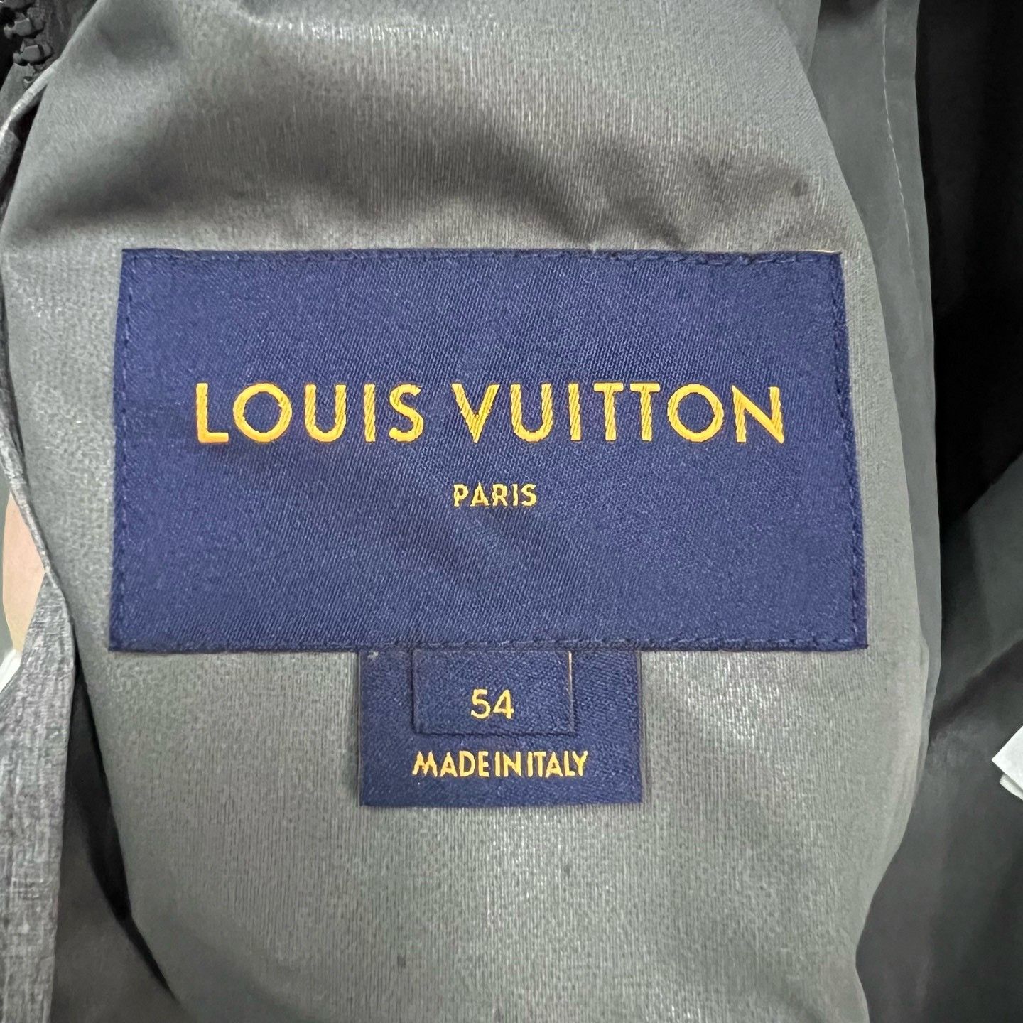 Louis Vuitton Louis Vuitton Gray Logo Embroidered Hooded Jacket Size US L / EU 52-54 / 3 - 4 Thumbnail