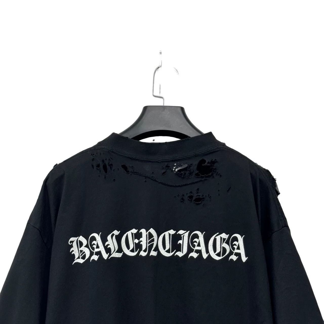 Balenciaga Balenciaga Distressed Sanskrit Print Short-Sleeve Size US XL / EU 56 / 4 - 3 Thumbnail