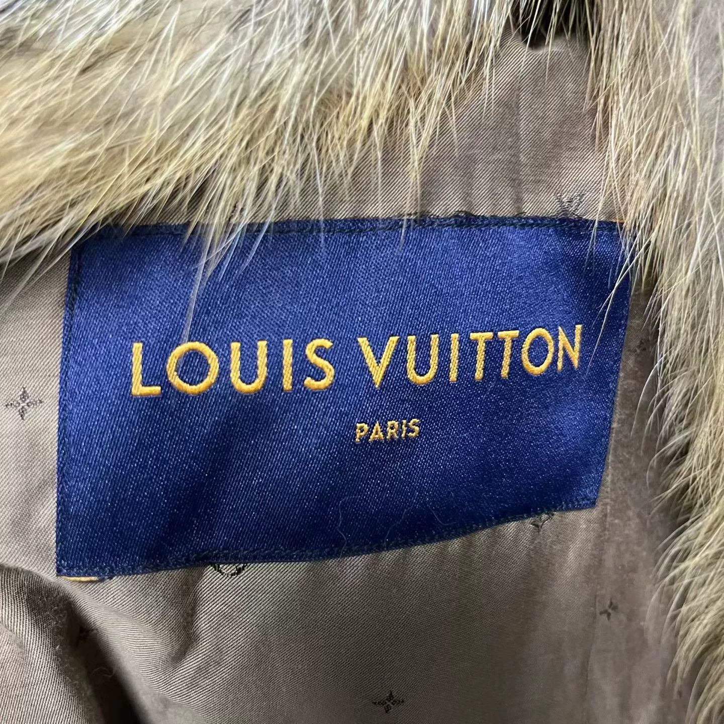 Louis Vuitton Louis Vuitton Brown Fox Fur Jacket Size US M / EU 48-50 / 2 - 3 Thumbnail