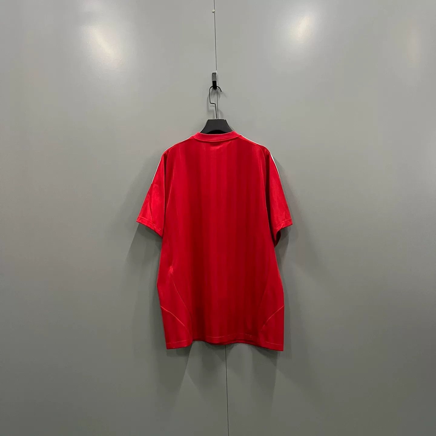 Balenciaga Balenciaga x Adidas Red Logo Crewneck Jersey Size US M / EU 48-50 / 2 - 2 Thumbnail