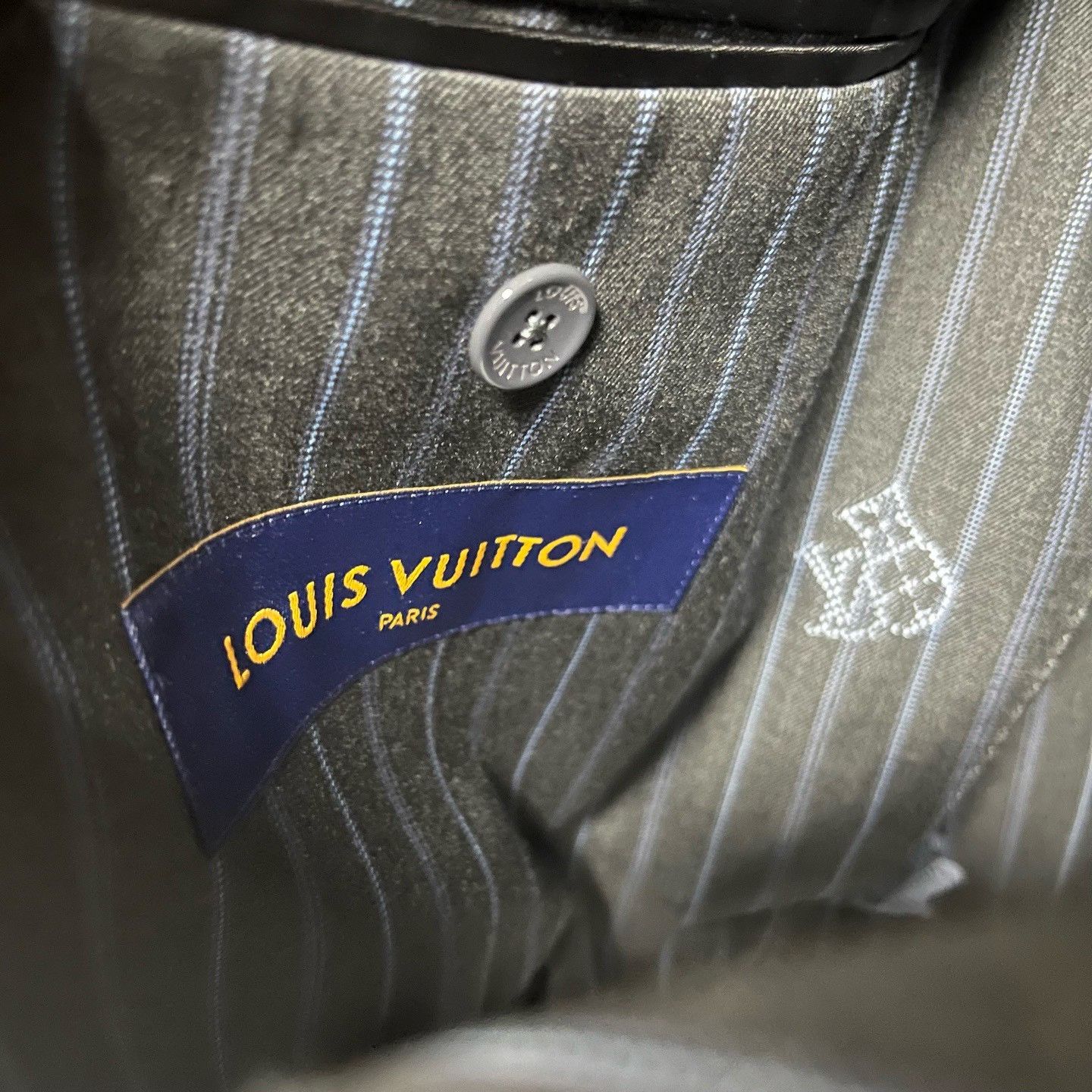 Louis Vuitton Louis Vuitton Black Vertical Stripe Blazer Size US M / EU 48-50 / 2 - 3 Thumbnail