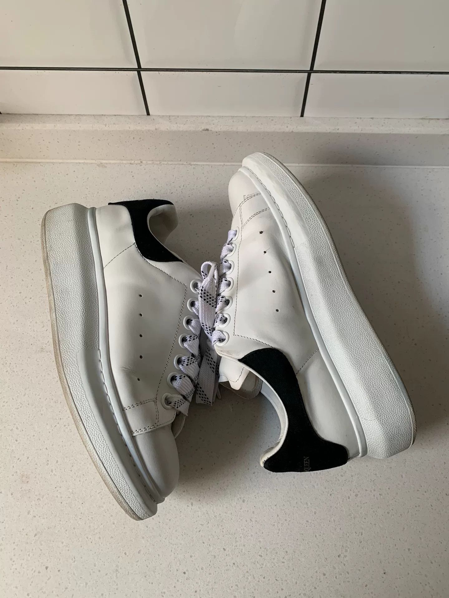 Alexander McQueen Alexander McQueen Thick-Soled Sneakers Size US 6 / IT 36 - 3 Thumbnail