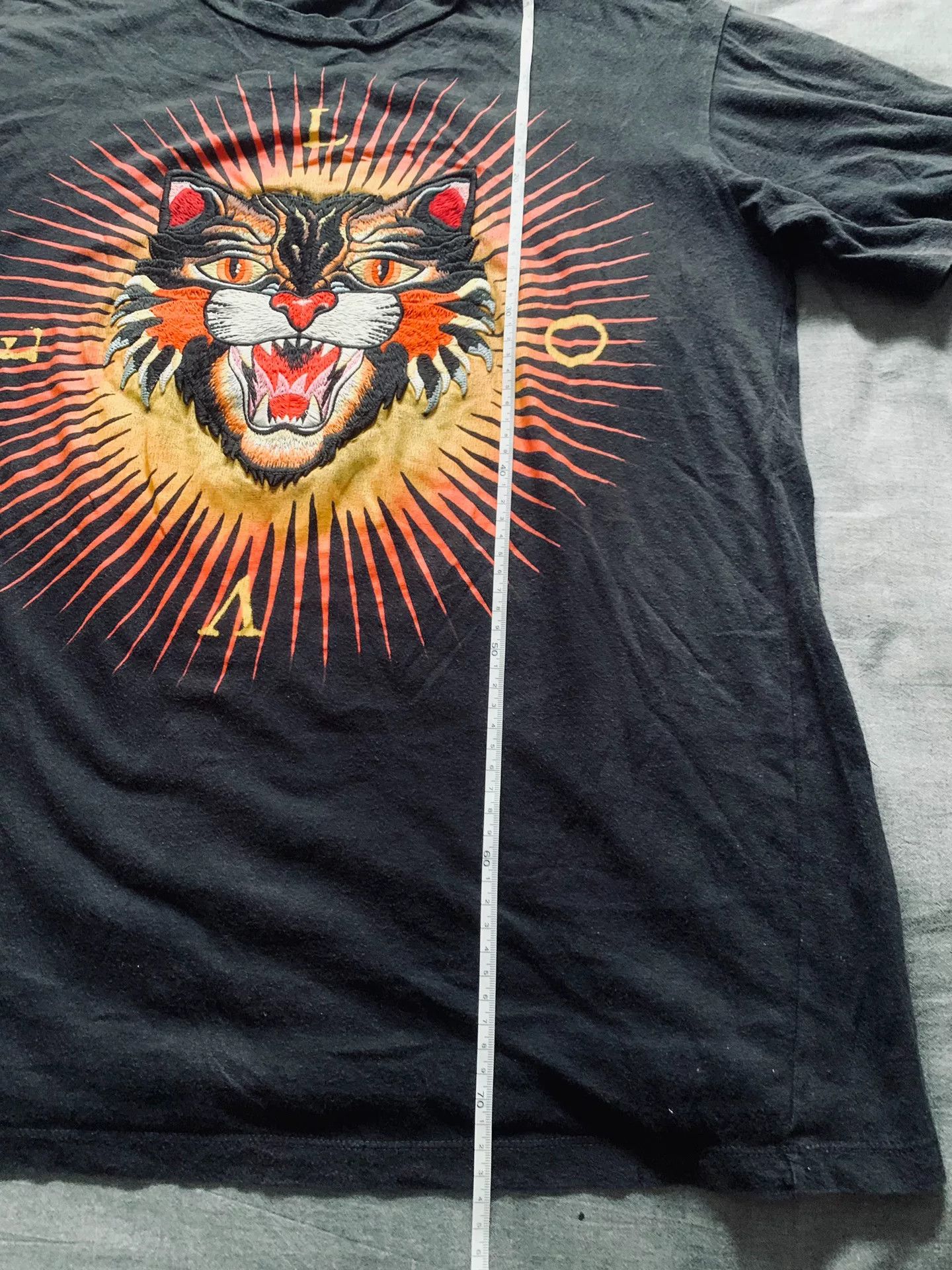 Gucci Gucci Tiger Lynx Embroidered Print T-Shirt Size US M / EU 48-50 / 2 - 8 Thumbnail