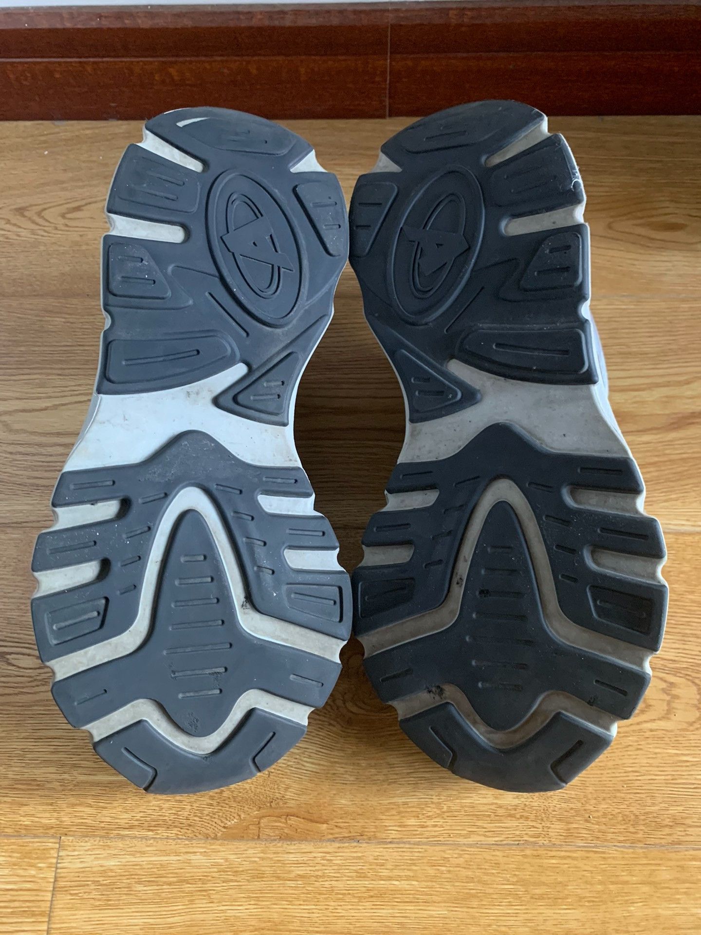 Axel Arigato Axel Arigato Marathon Sneakers Size US 9 / EU 42 - 7 Thumbnail