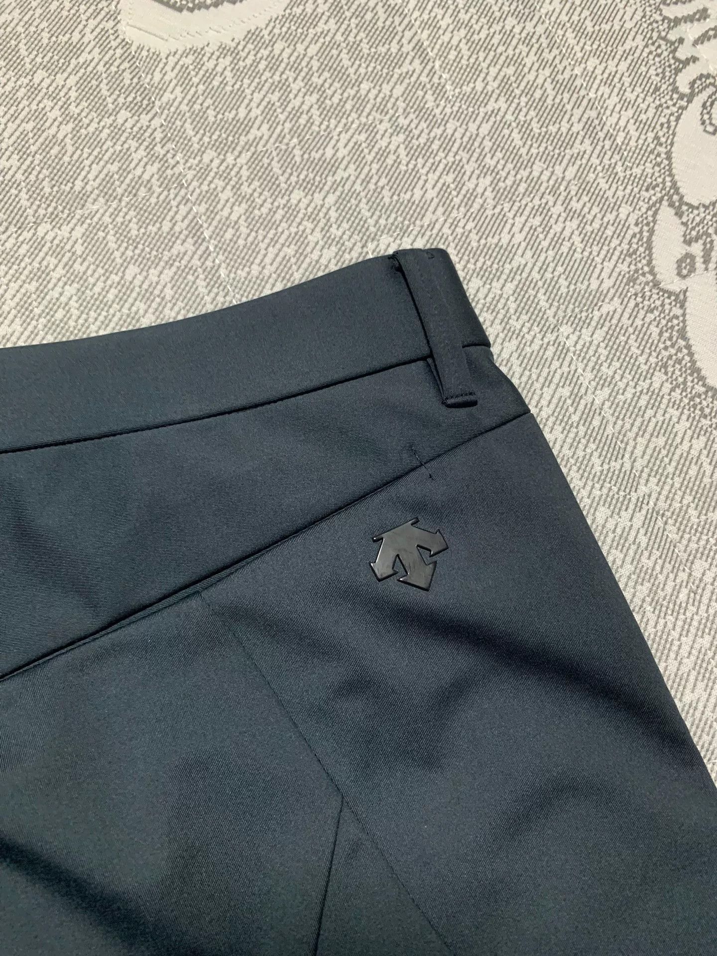 Descente Descente Softshell Sports Pants Size US 32 / EU 48 - 7 Thumbnail