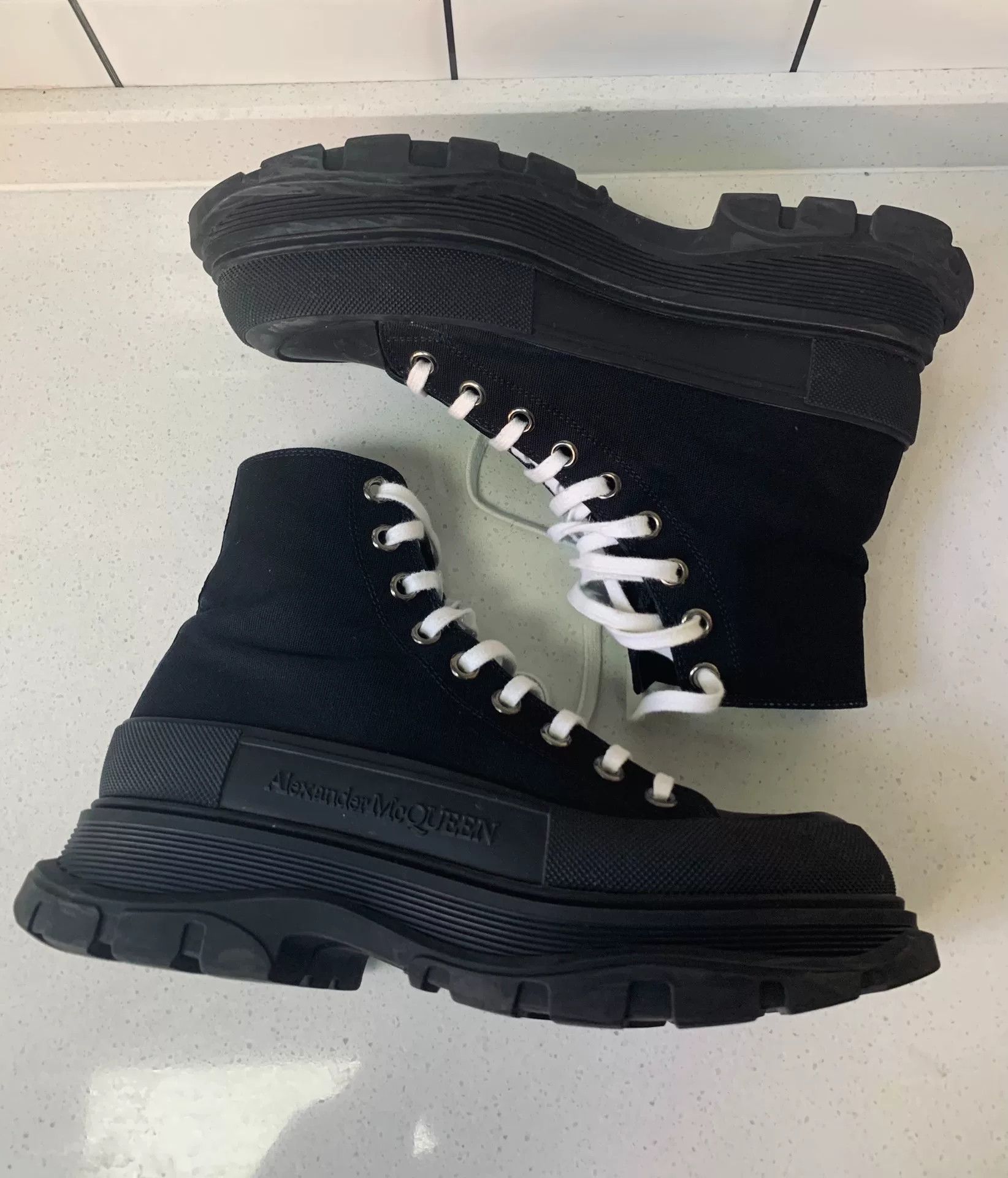 Alexander McQueen Alexander McQueen Tread High-Top Sneakers Size US 8.5 / EU 41-42 - 3 Thumbnail