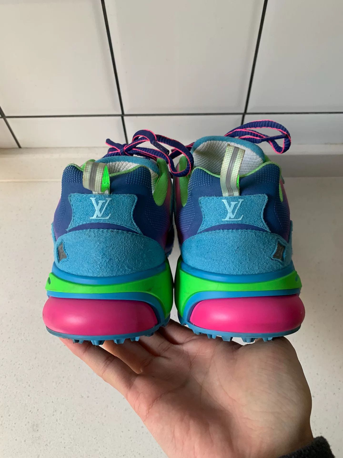 Louis Vuitton Louis Vuitton Runner Tatic Sneakers Size US 6.5 / IT 36.5 - 5 Thumbnail