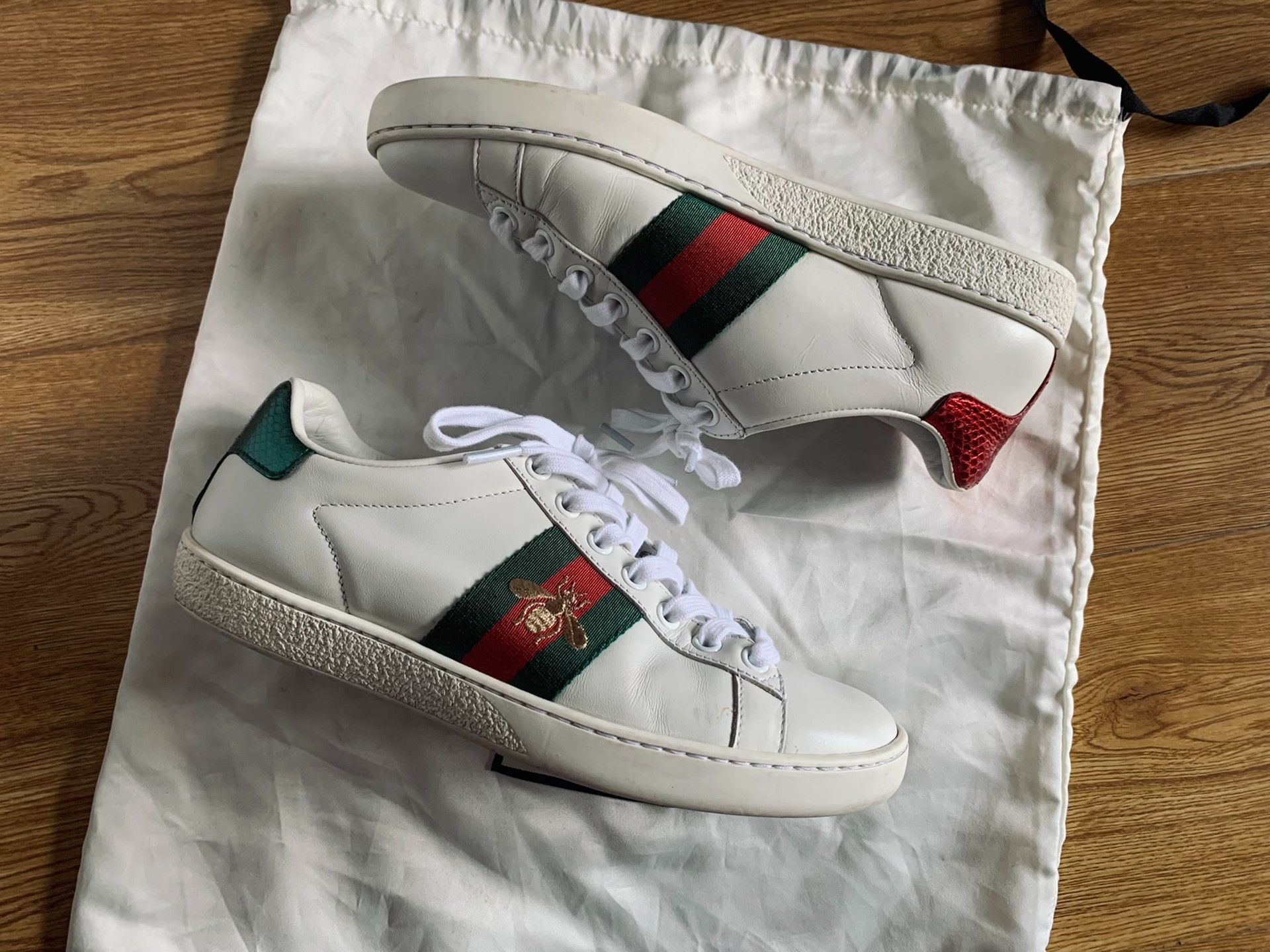 Gucci Gucci Classic Bee White Sneakers Size US 4.5 / IT 34.5 - 3 Thumbnail