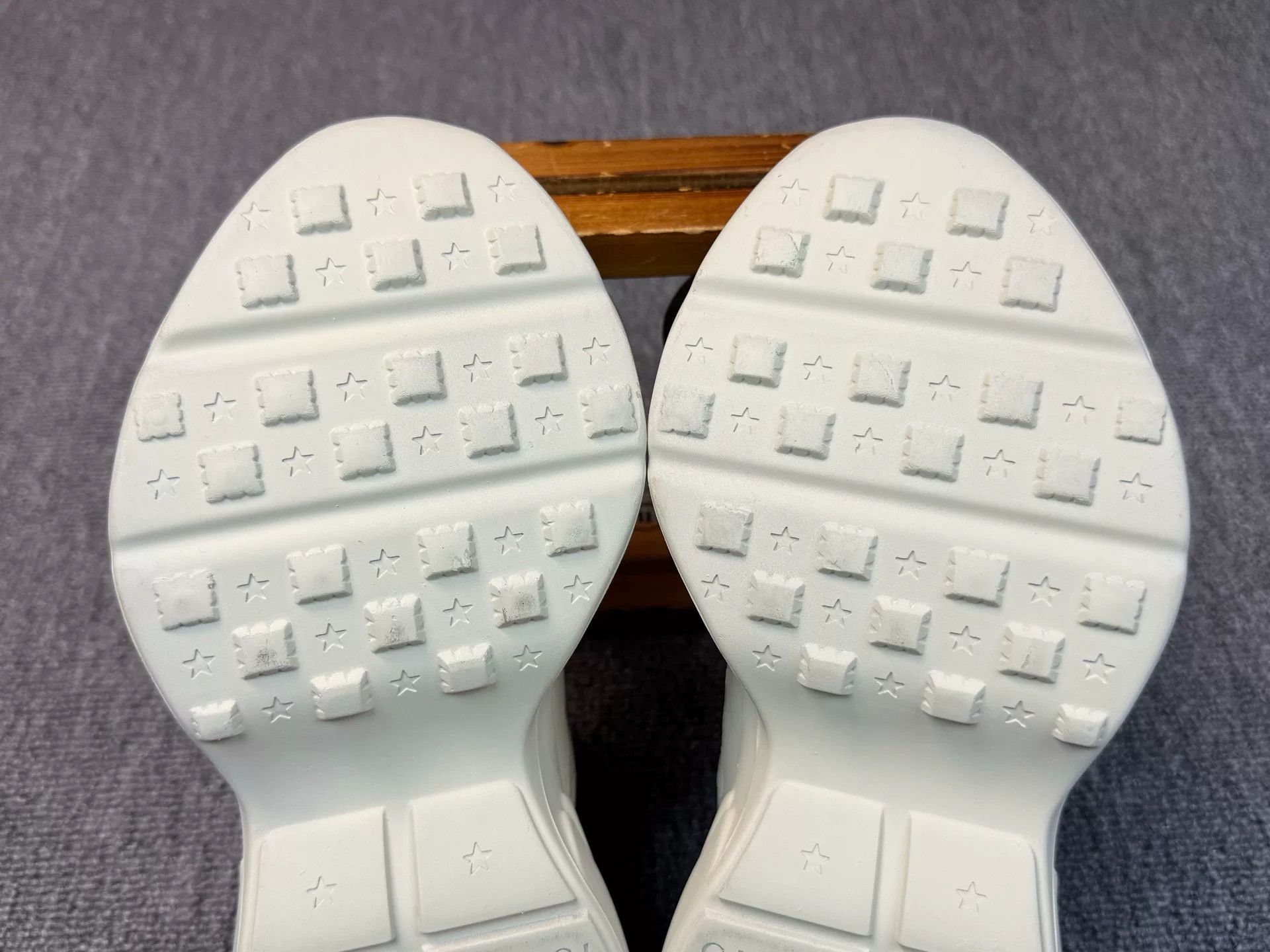 Gucci Gucci Lowtop Sneakers 10 Men Size US 10 / EU 43 - 7 Thumbnail