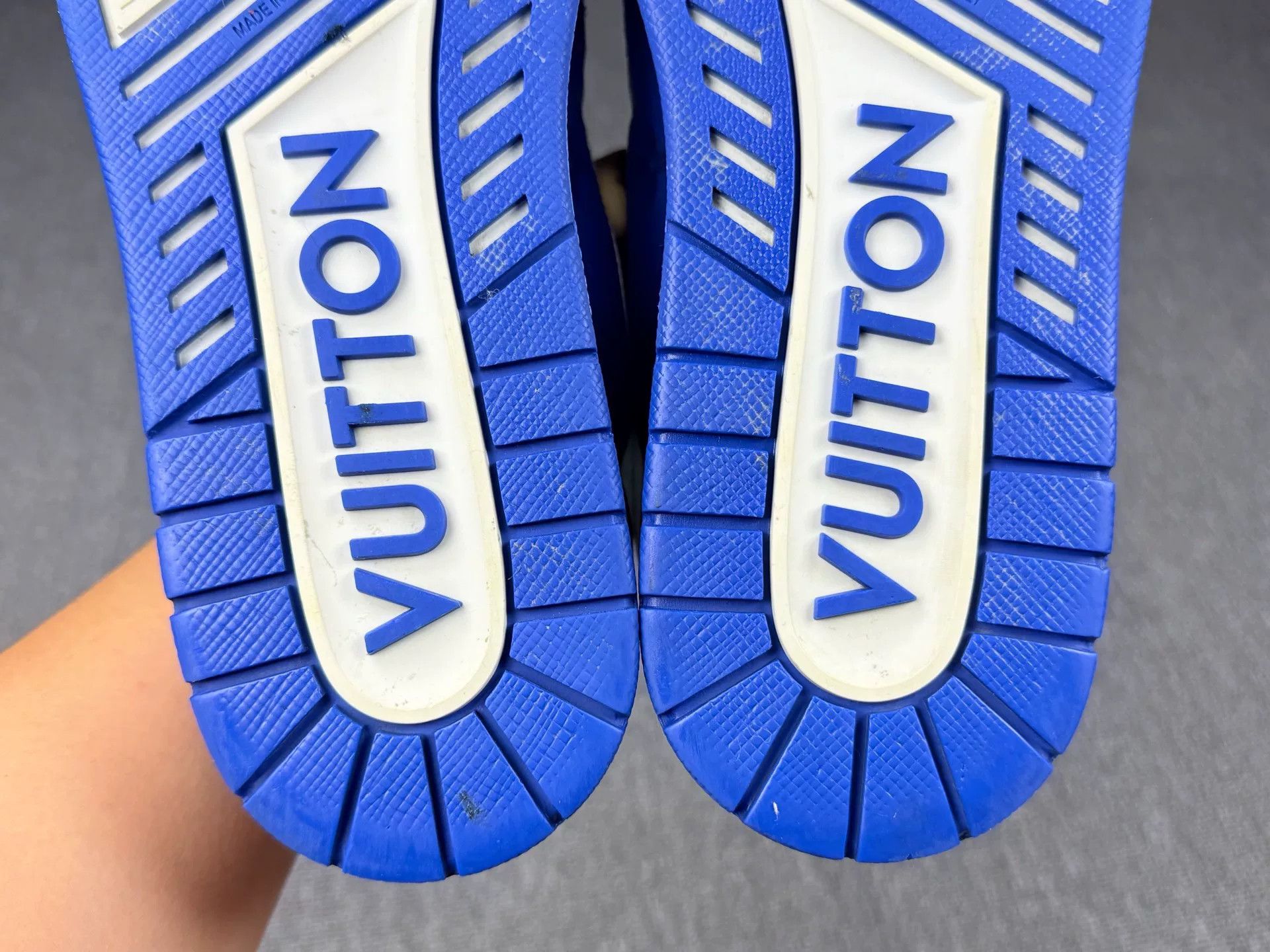 Louis Vuitton Louis Vuitton Training Blue Lowtop Sneakers 9 Men Size US 9 / EU 42 - 7 Thumbnail