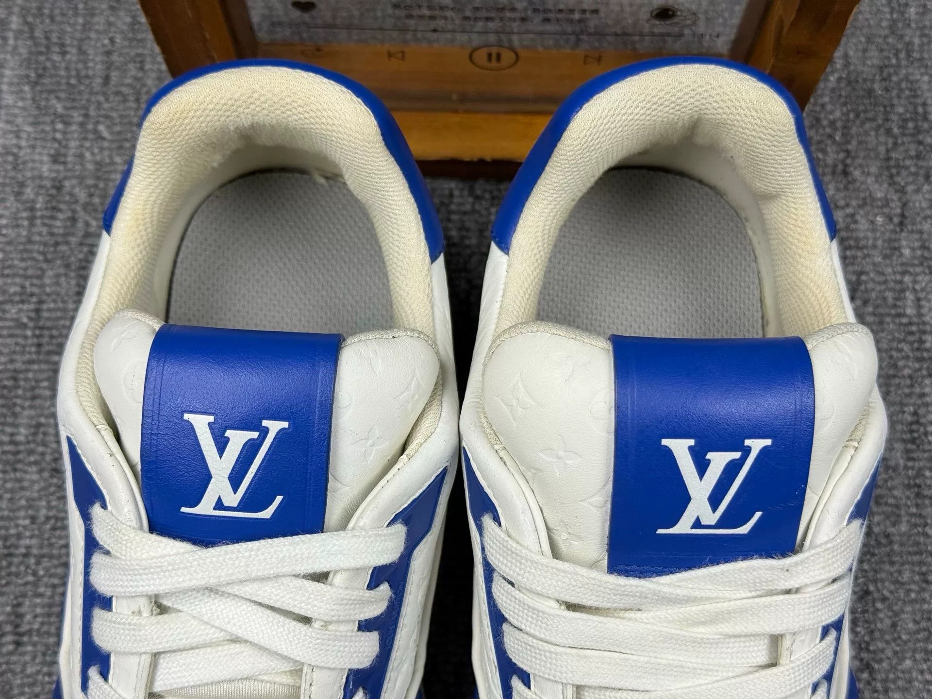 Louis Vuitton Louis Vuitton Training Blue Lowtop Sneakers 9 Men Size US 9 / EU 42 - 8 Thumbnail