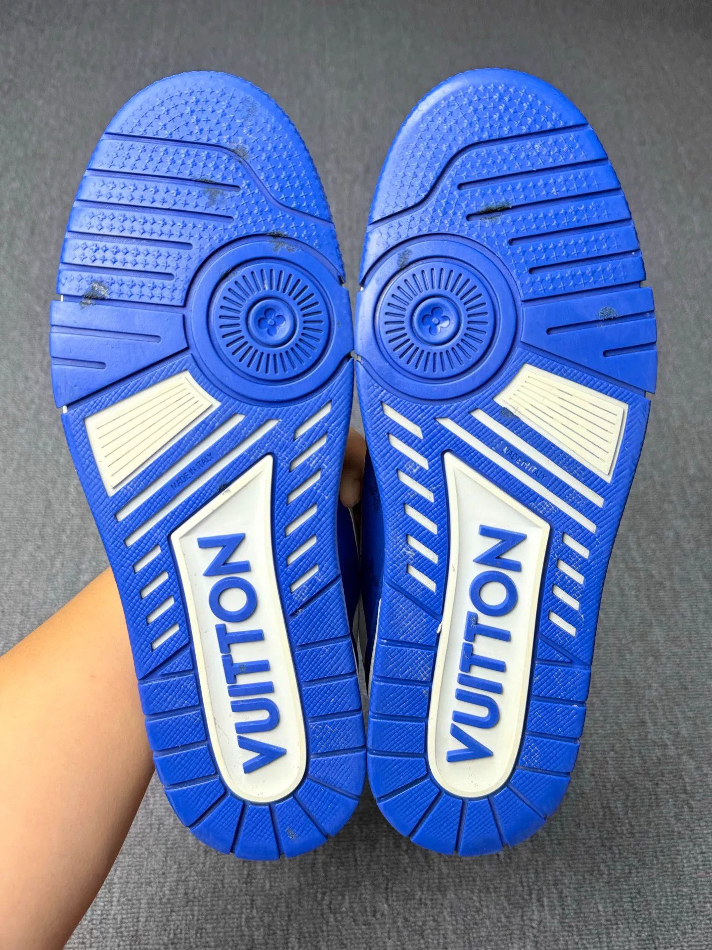 Louis Vuitton Louis Vuitton Training Blue Lowtop Sneakers 9 Men Size US 9 / EU 42 - 5 Thumbnail