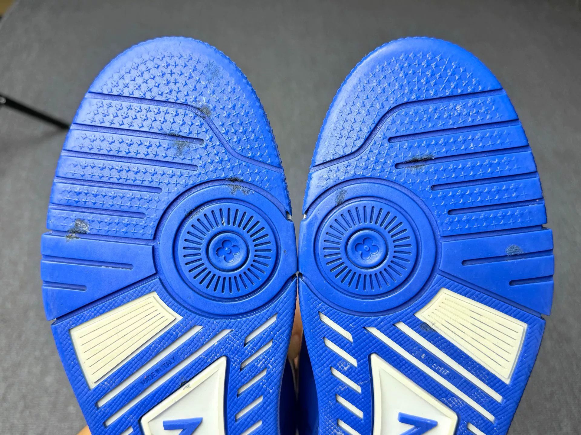 Louis Vuitton Louis Vuitton Training Blue Lowtop Sneakers 9 Men Size US 9 / EU 42 - 6 Thumbnail