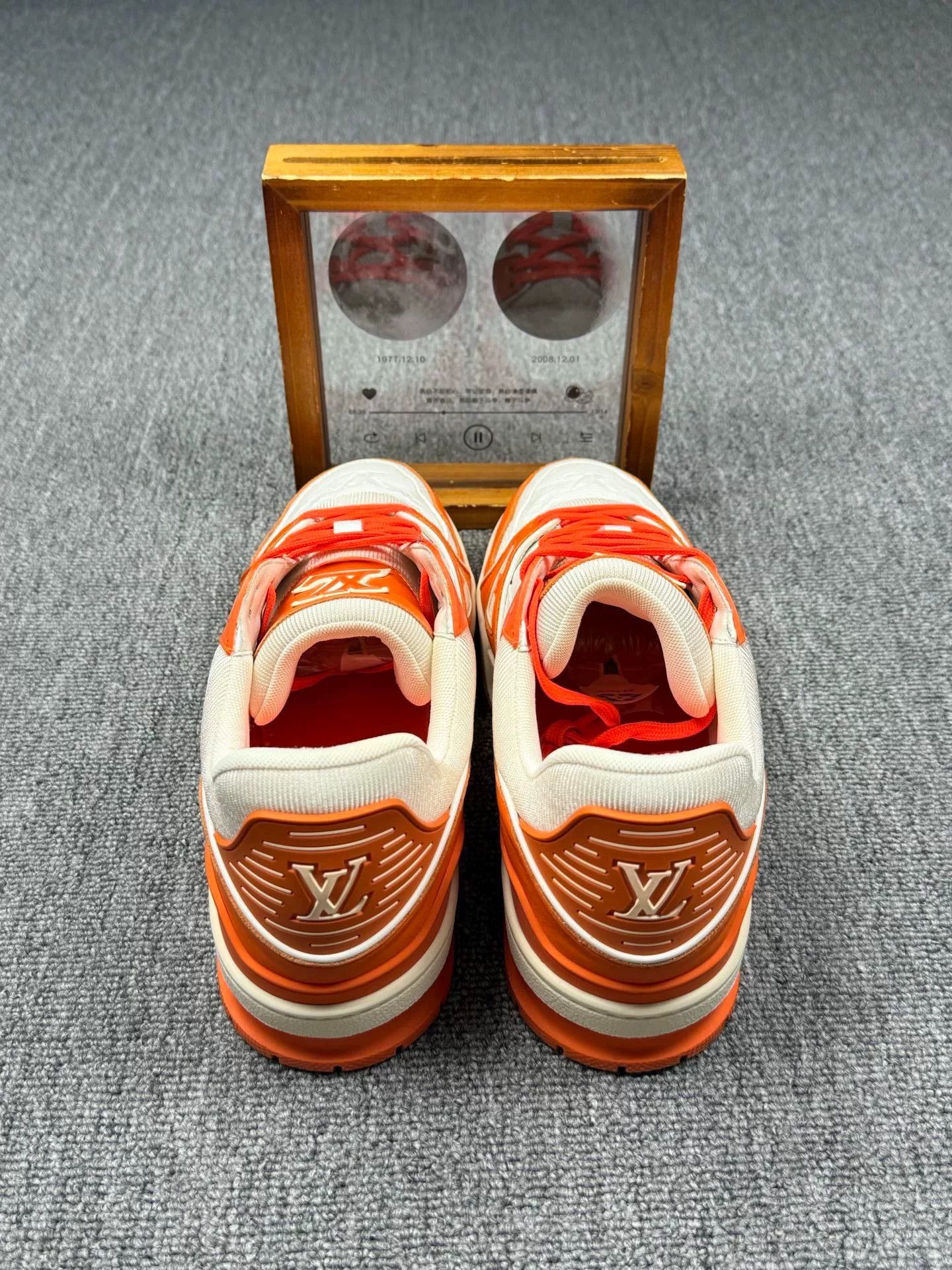 Louis Vuitton Louis Vuitton Training White Lowtop Sneakers 9 Men Size US 9 / EU 42 - 5 Thumbnail
