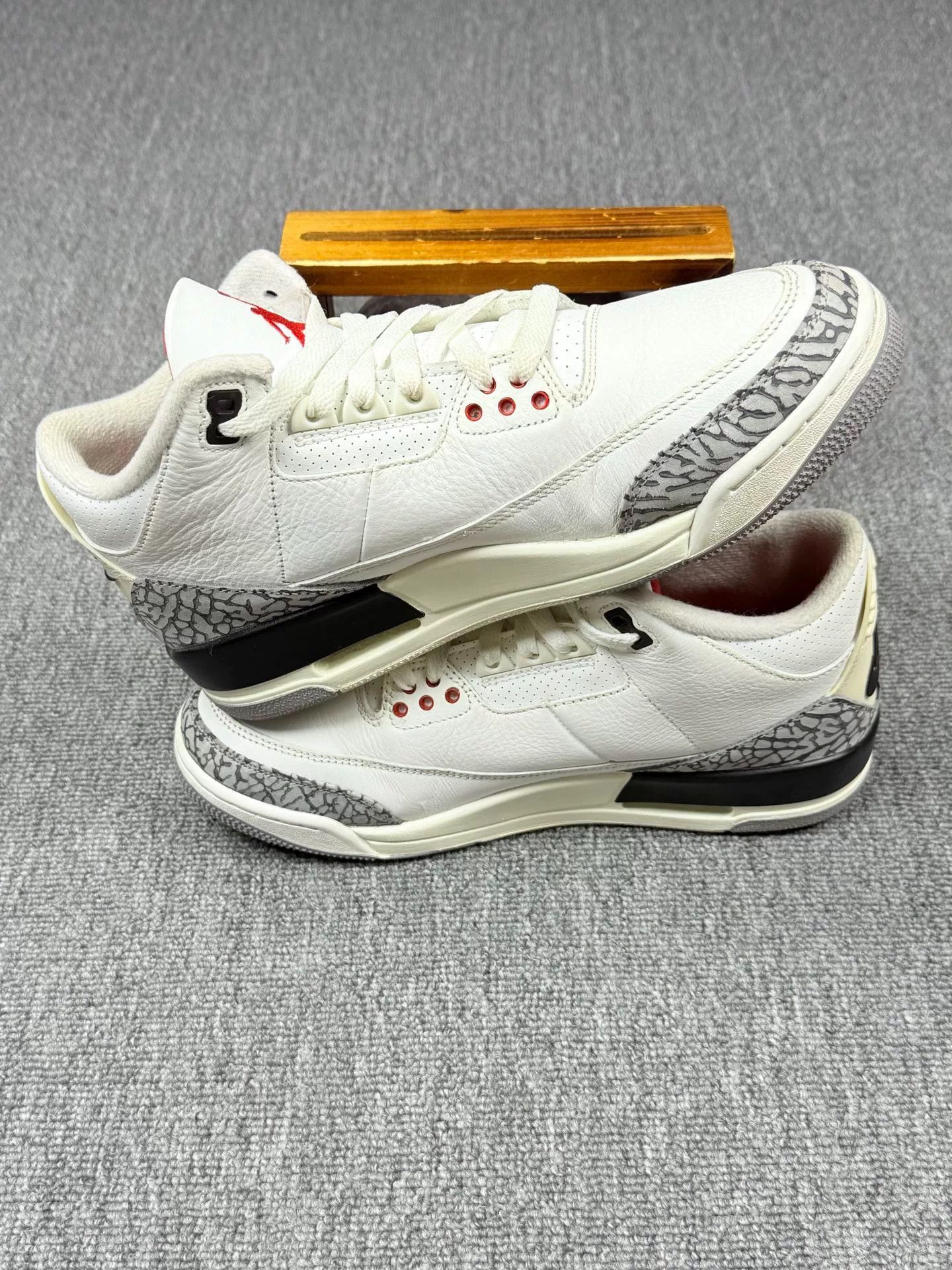 Nike Nike AJ3 White Lowtop Sneakers 9 Men Size US 9 / EU 42 - 3 Thumbnail