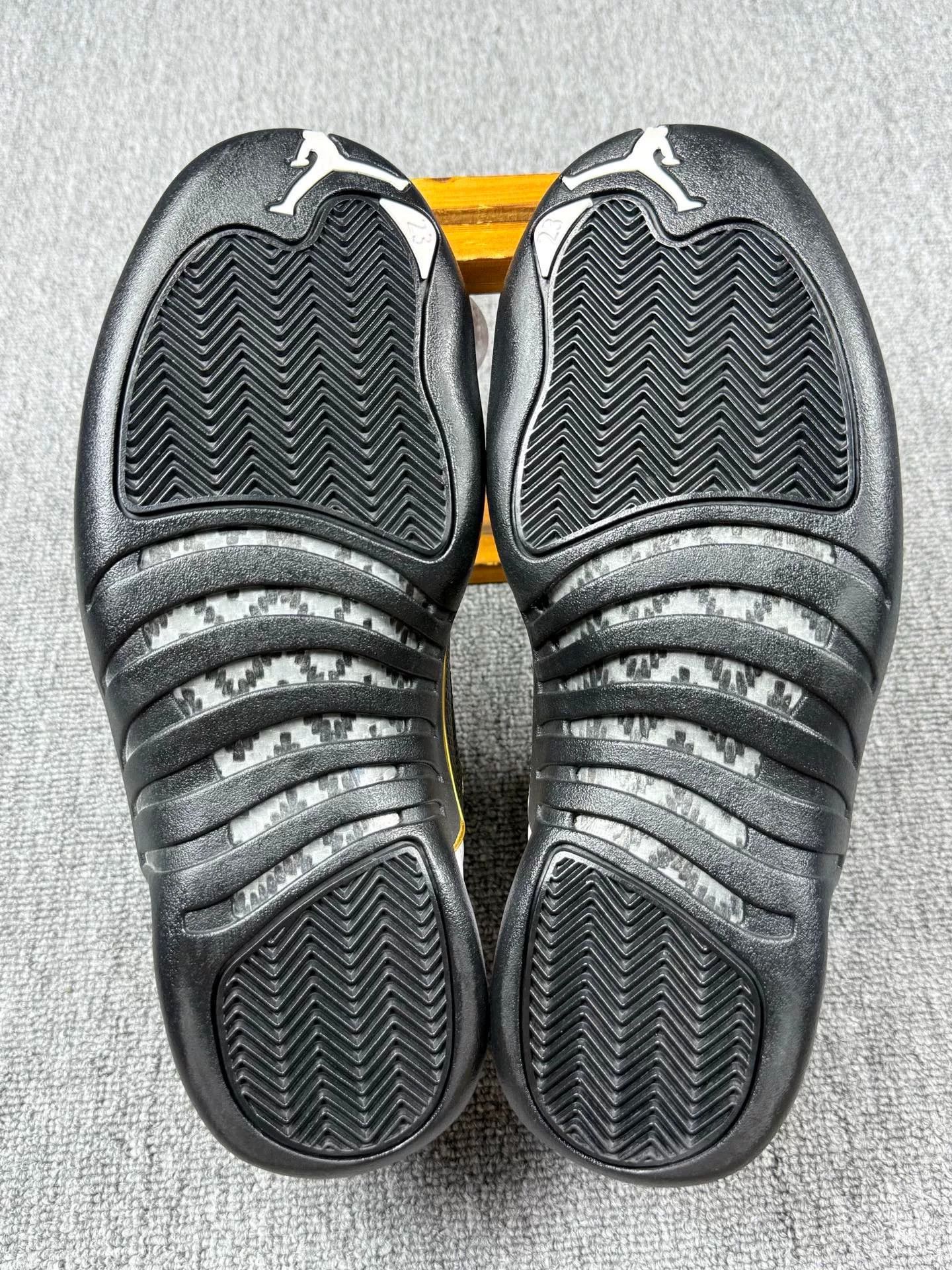 Nike Nike AJ12 Black Lowtop Sneakers 9 Men Size US 9 / EU 42 - 7 Thumbnail