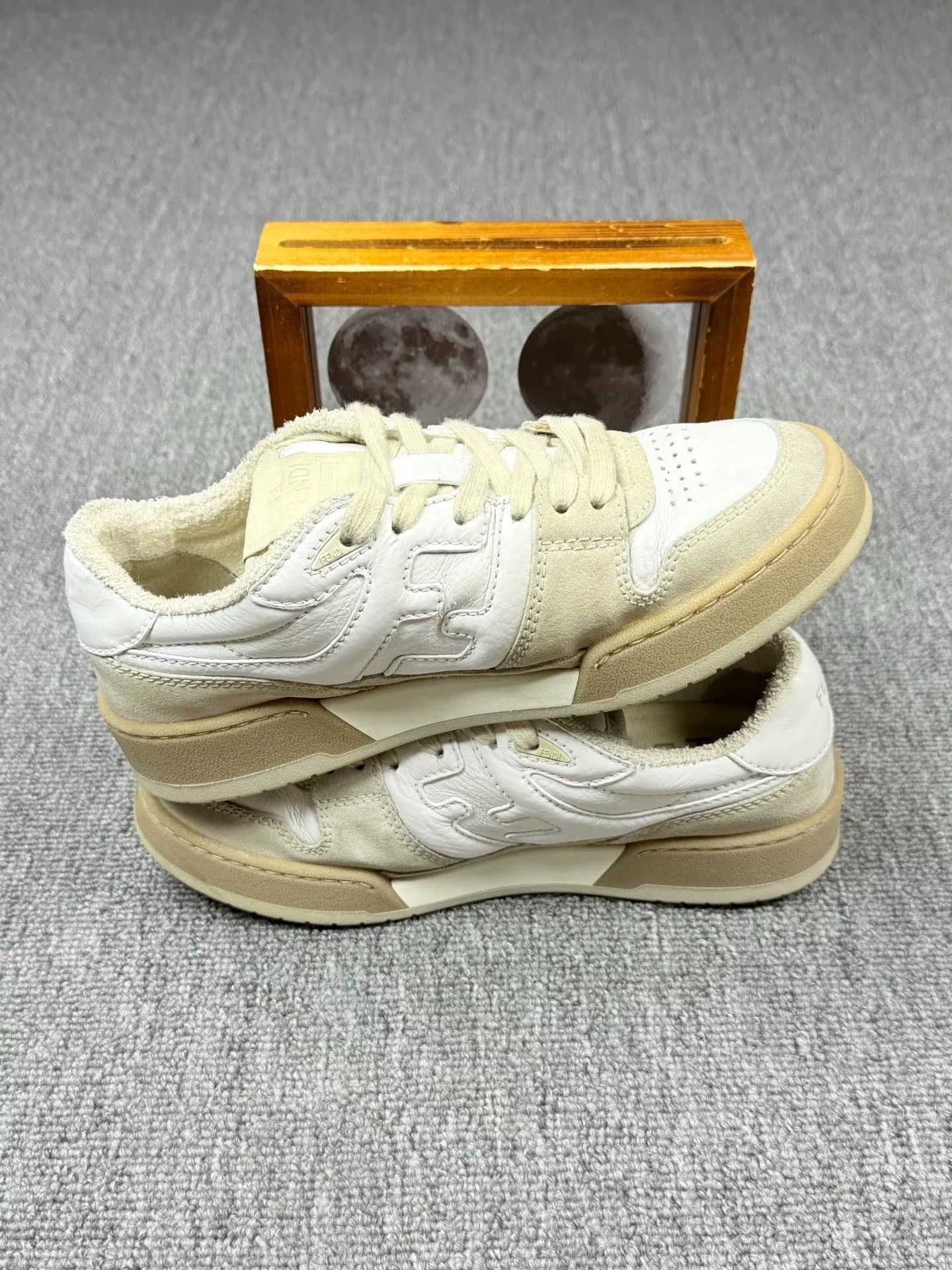 Fendi Fendi Multi Lowtop Sneakers it_36 Women Size US 6 / IT 36 - 3 Thumbnail