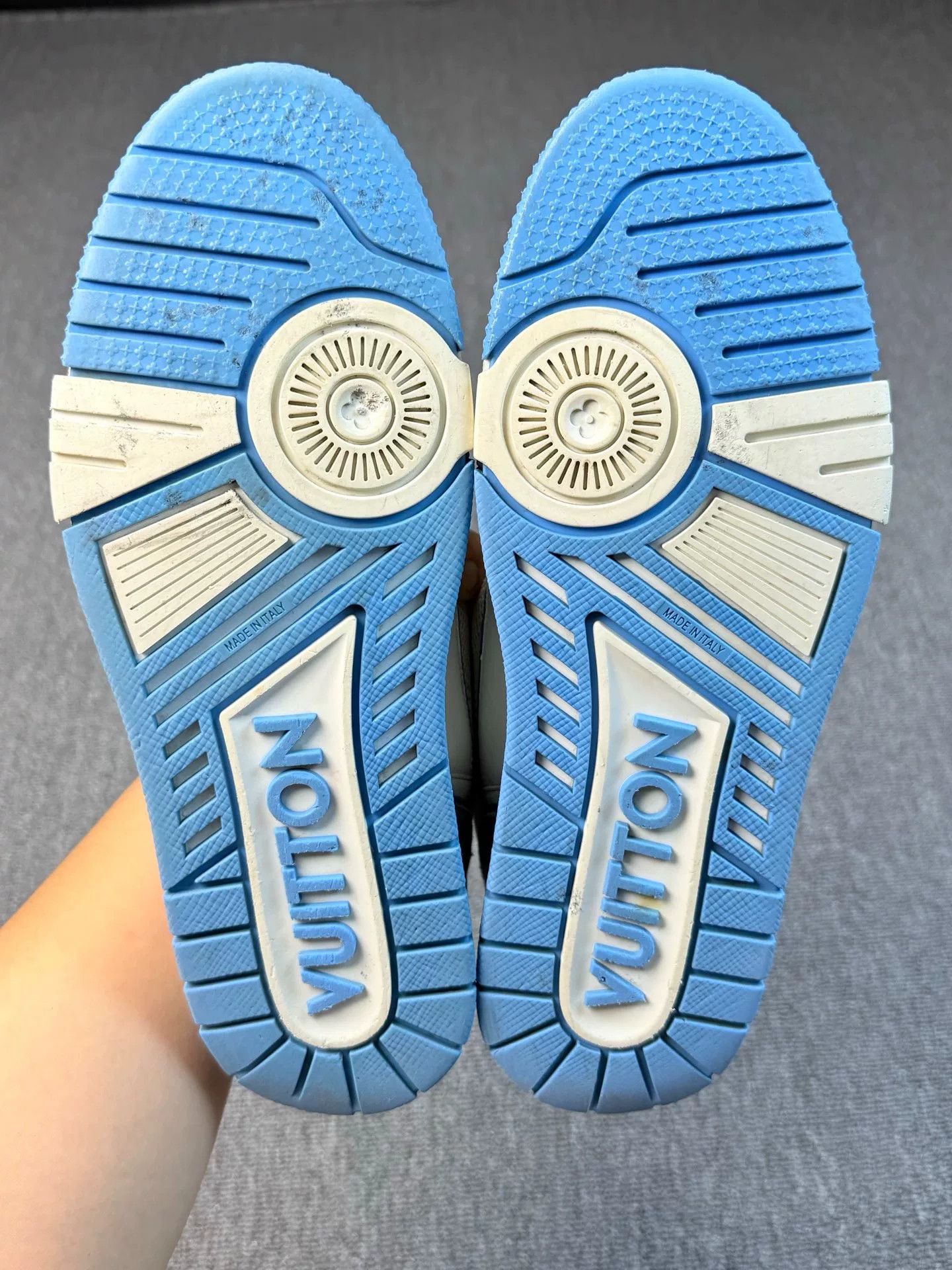 Louis Vuitton Louis Vuitton Training Blue Lowtop Sneakers 8 Men Size US 8 / EU 41 - 6 Thumbnail