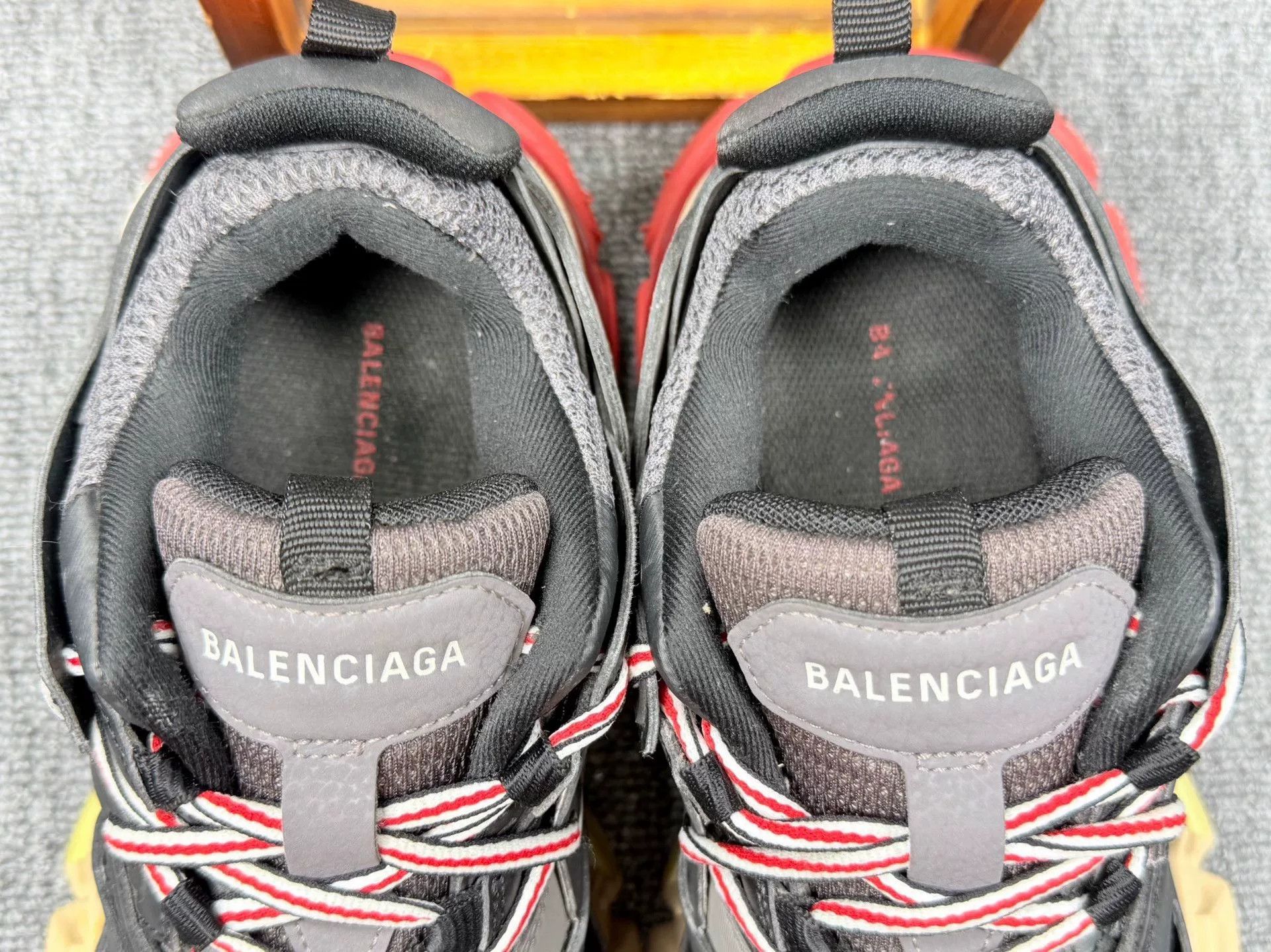 Balenciaga Balenciaga Black Lowtop Sneakers it_36 Women Size US 6 / IT 36 - 9 Thumbnail