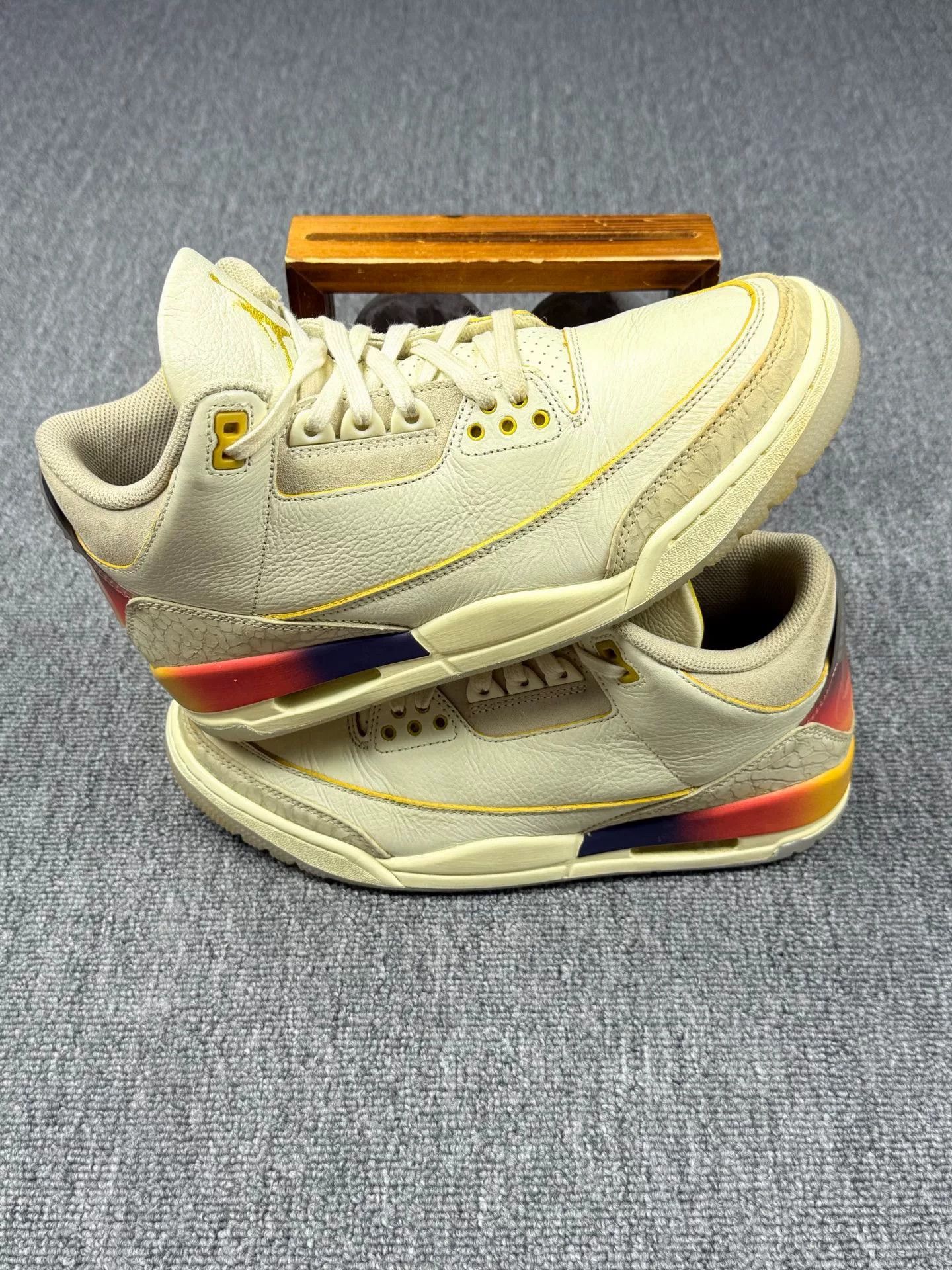 Nike Nike AJ3 Gradient Multi Lowtop Sneakers 8 Men Size US 8 / EU 41 - 2 Thumbnail
