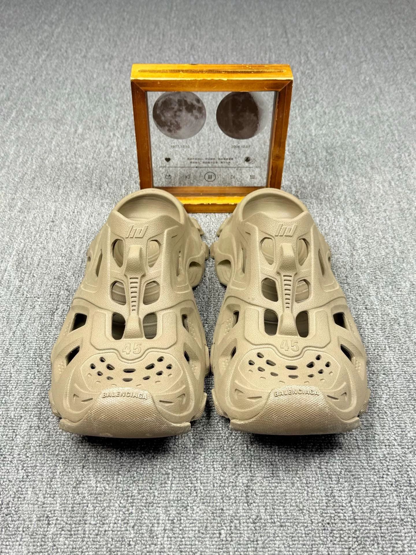Balenciaga Balenciaga Brown Sandals 12 Men Size US 12 / EU 45 - 4 Thumbnail