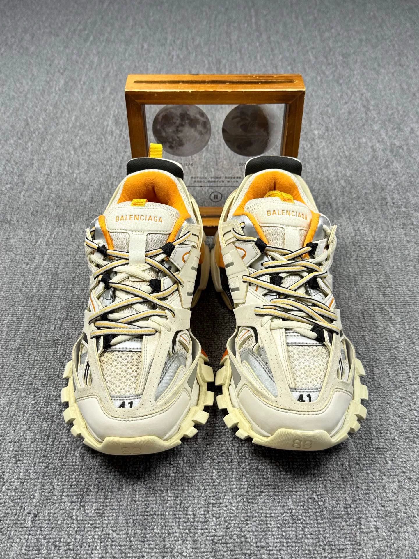 Balenciaga Balenciaga White Lowtop Sneakers 8 Men Size US 8 / EU 41 - 4 Thumbnail