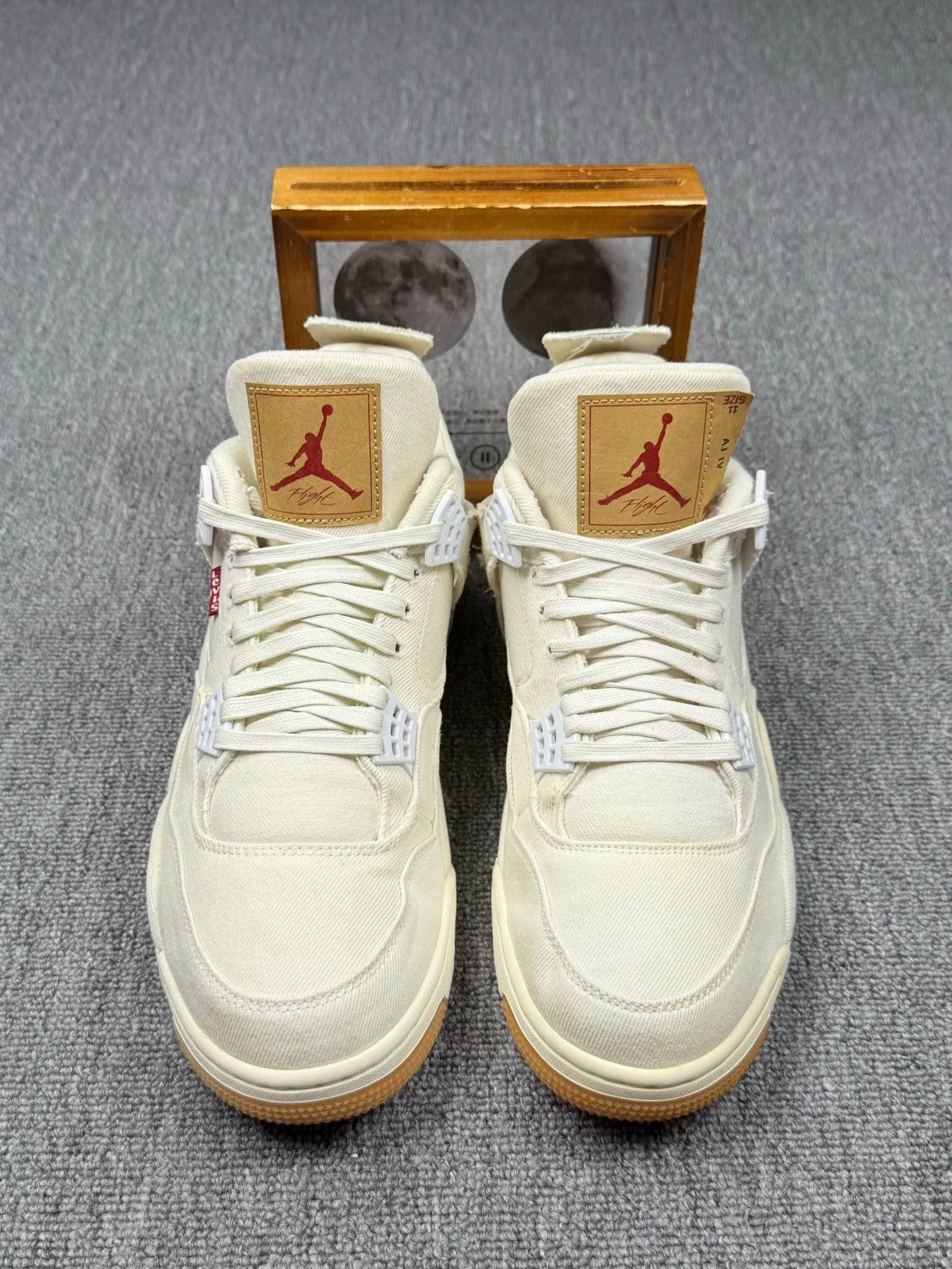 Levi's Levi's AJ4 Denim White Lowtop Sneakers 12 Men Size US 12 / EU 45 - 4 Thumbnail