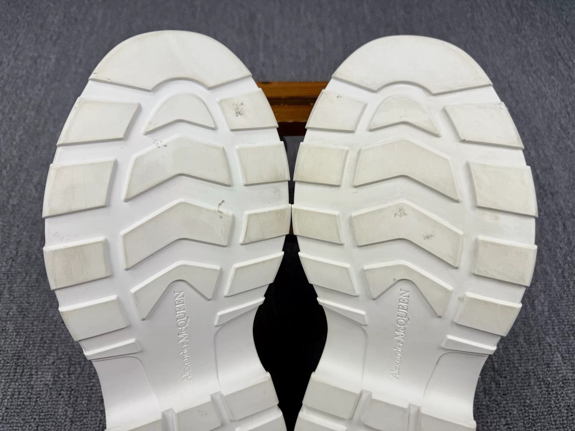 Alexander McQueen Alexander McQueen White Boots 8 Men Size US 8 / EU 41 - 7 Thumbnail
