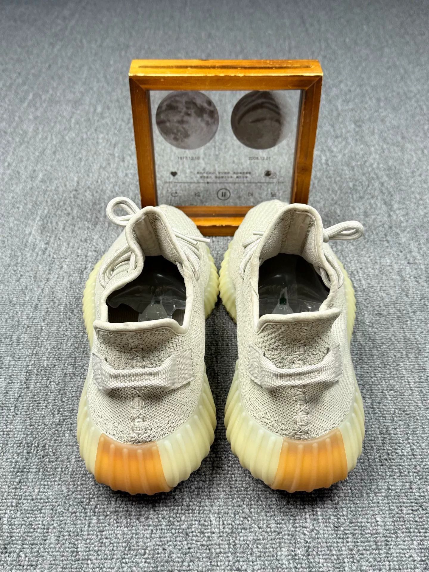 Adidas Adidas YEEZY350 Gray Lowtop Sneakers 11 Men Size US 11 / EU 44 - 5 Thumbnail