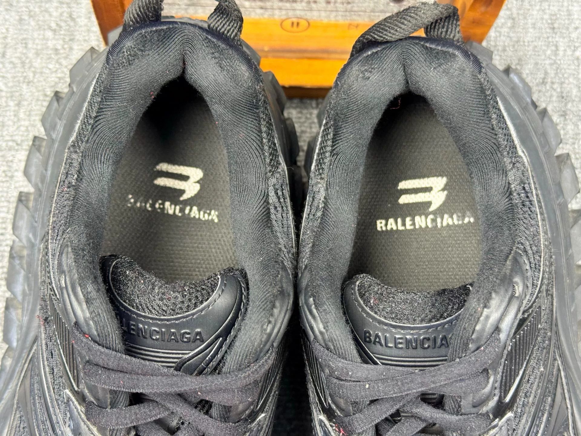 Balenciaga Balenciaga Black Lowtop Sneakers 10 Men Size US 10 / EU 43 - 9 Thumbnail