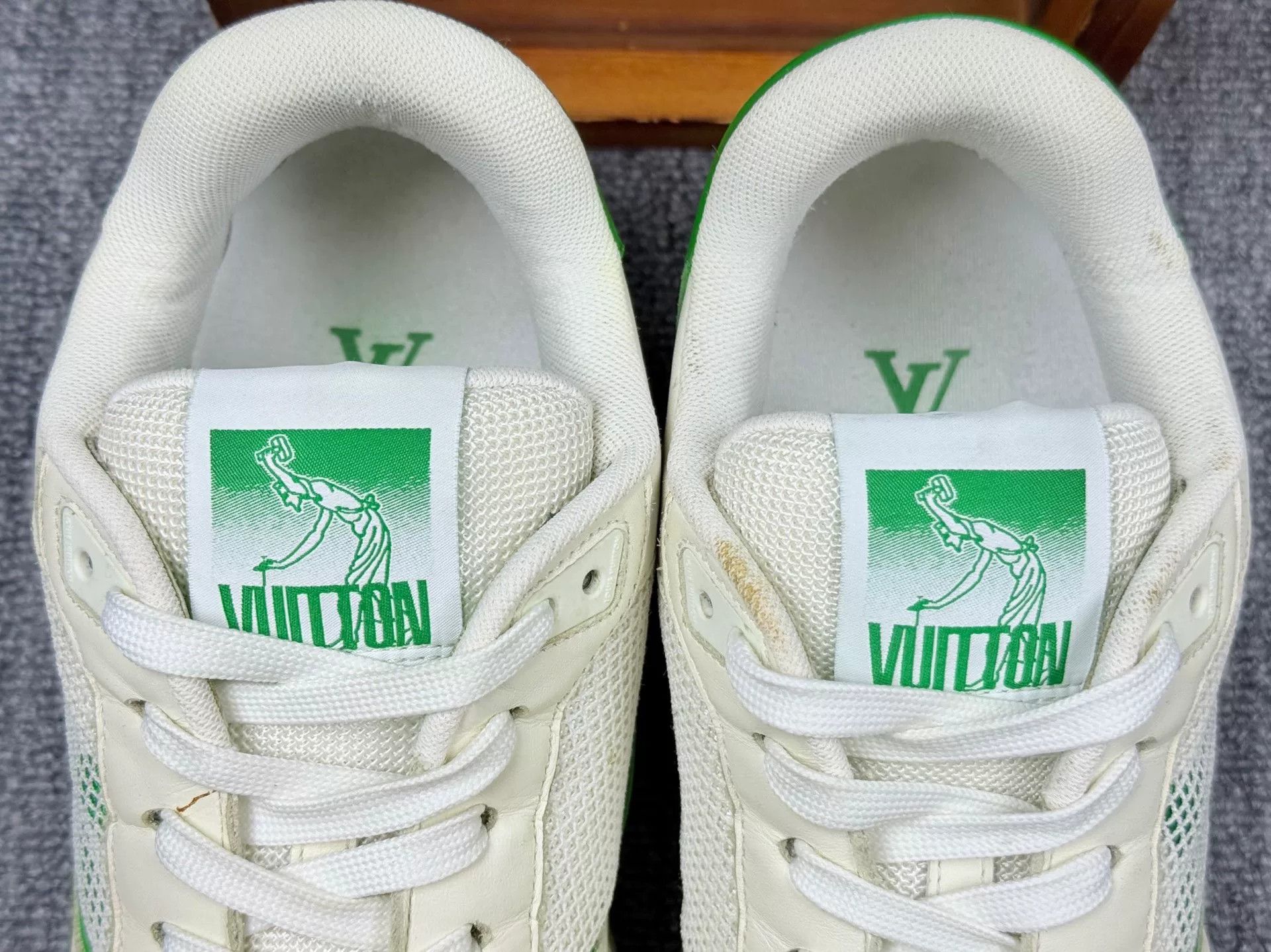 Louis Vuitton Louis Vuitton Training Green Lowtop Sneakers 8 Men Size US 8 / EU 41 - 9 Thumbnail