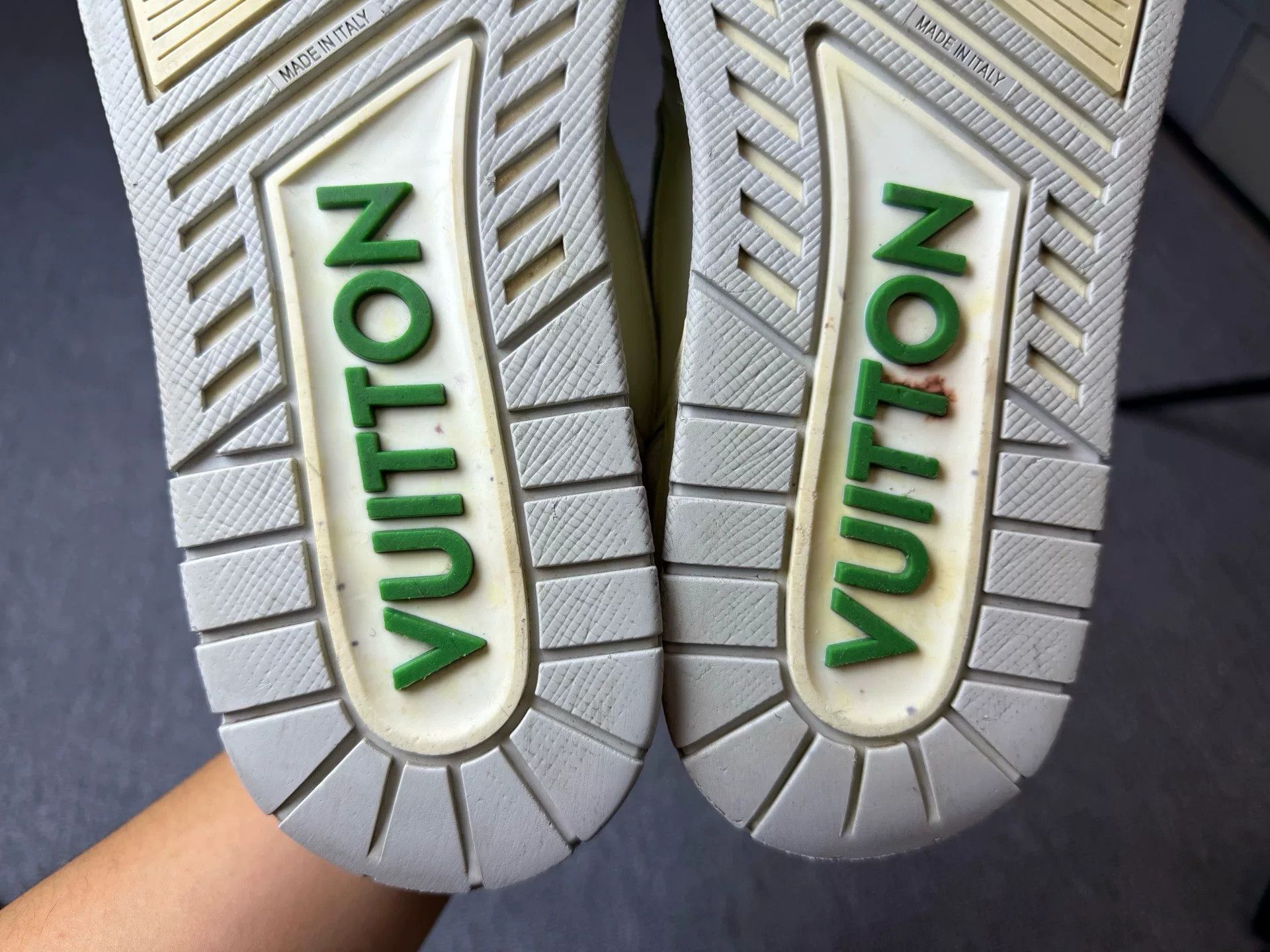 Louis Vuitton Louis Vuitton Training Green Lowtop Sneakers 8 Men Size US 8 / EU 41 - 8 Thumbnail