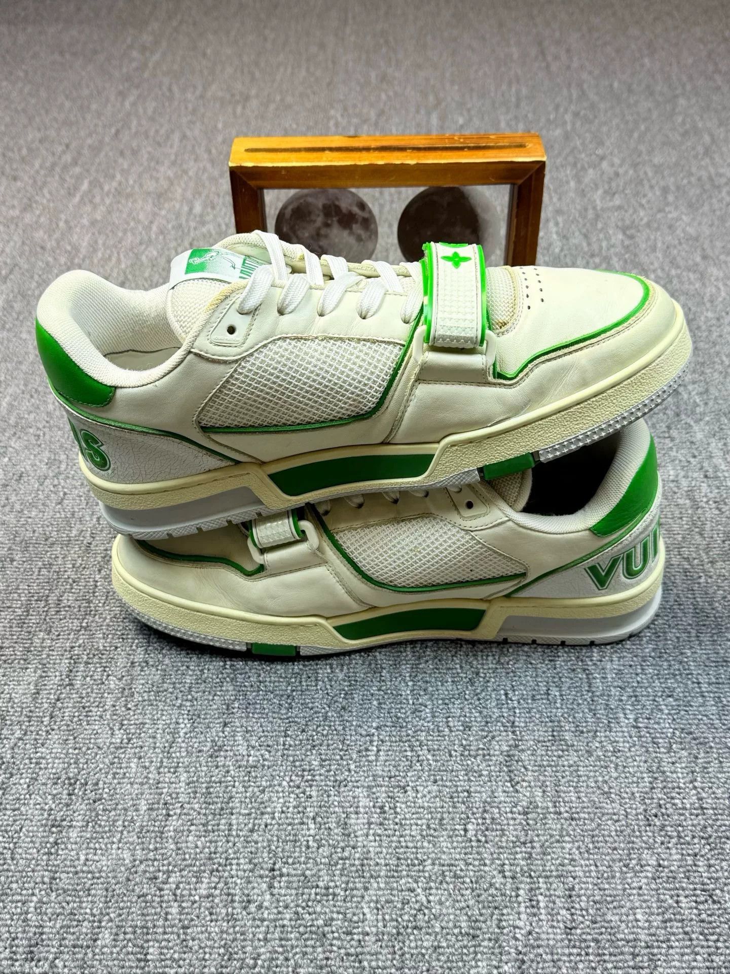 Louis Vuitton Louis Vuitton Training Green Lowtop Sneakers 8 Men Size US 8 / EU 41 - 3 Thumbnail