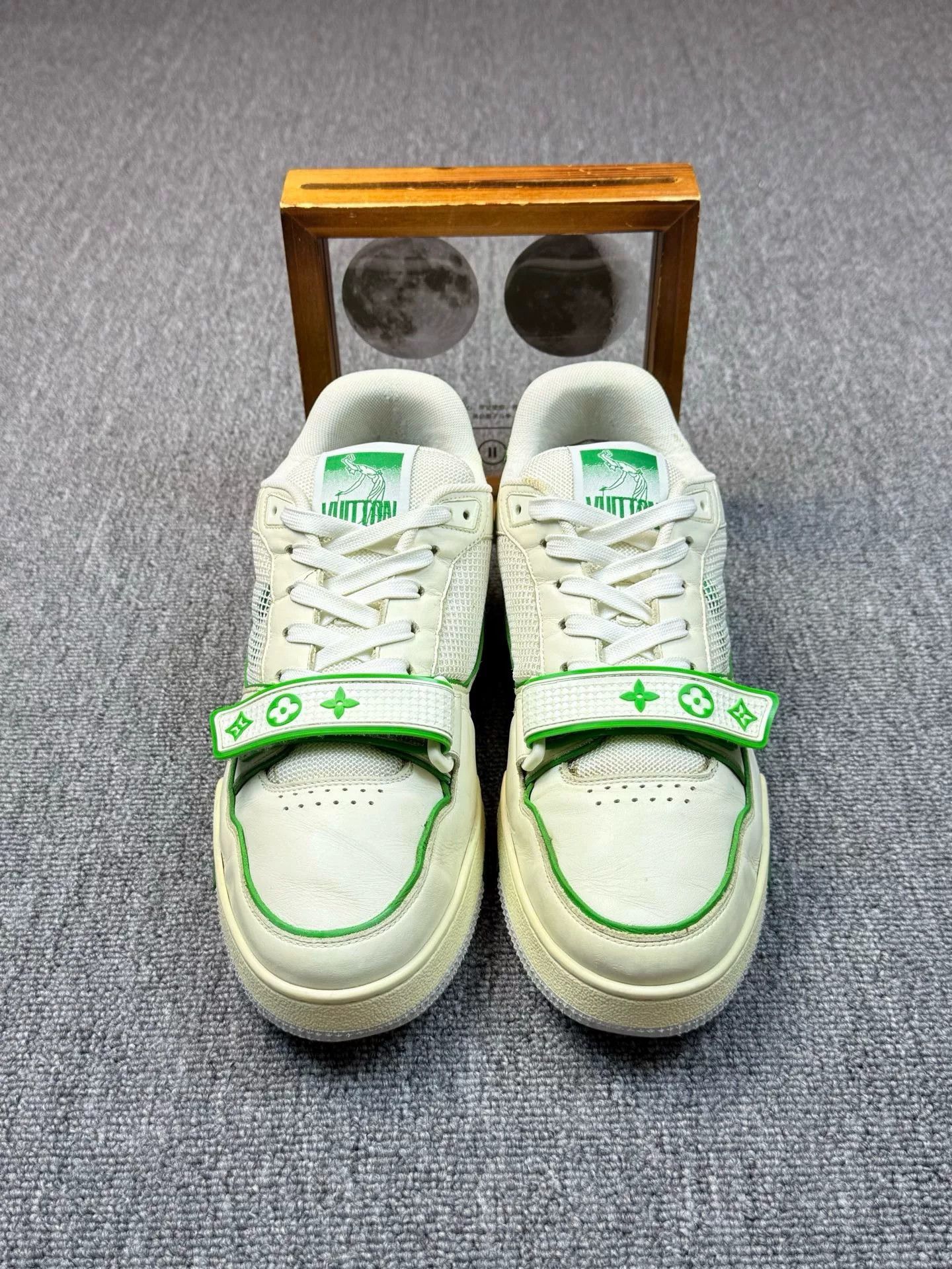 Louis Vuitton Louis Vuitton Training Green Lowtop Sneakers 8 Men Size US 8 / EU 41 - 4 Thumbnail