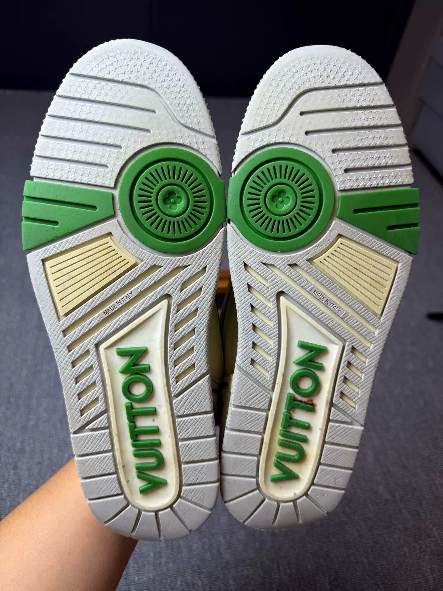 Louis Vuitton Louis Vuitton Training Green Lowtop Sneakers 8 Men Size US 8 / EU 41 - 6 Thumbnail