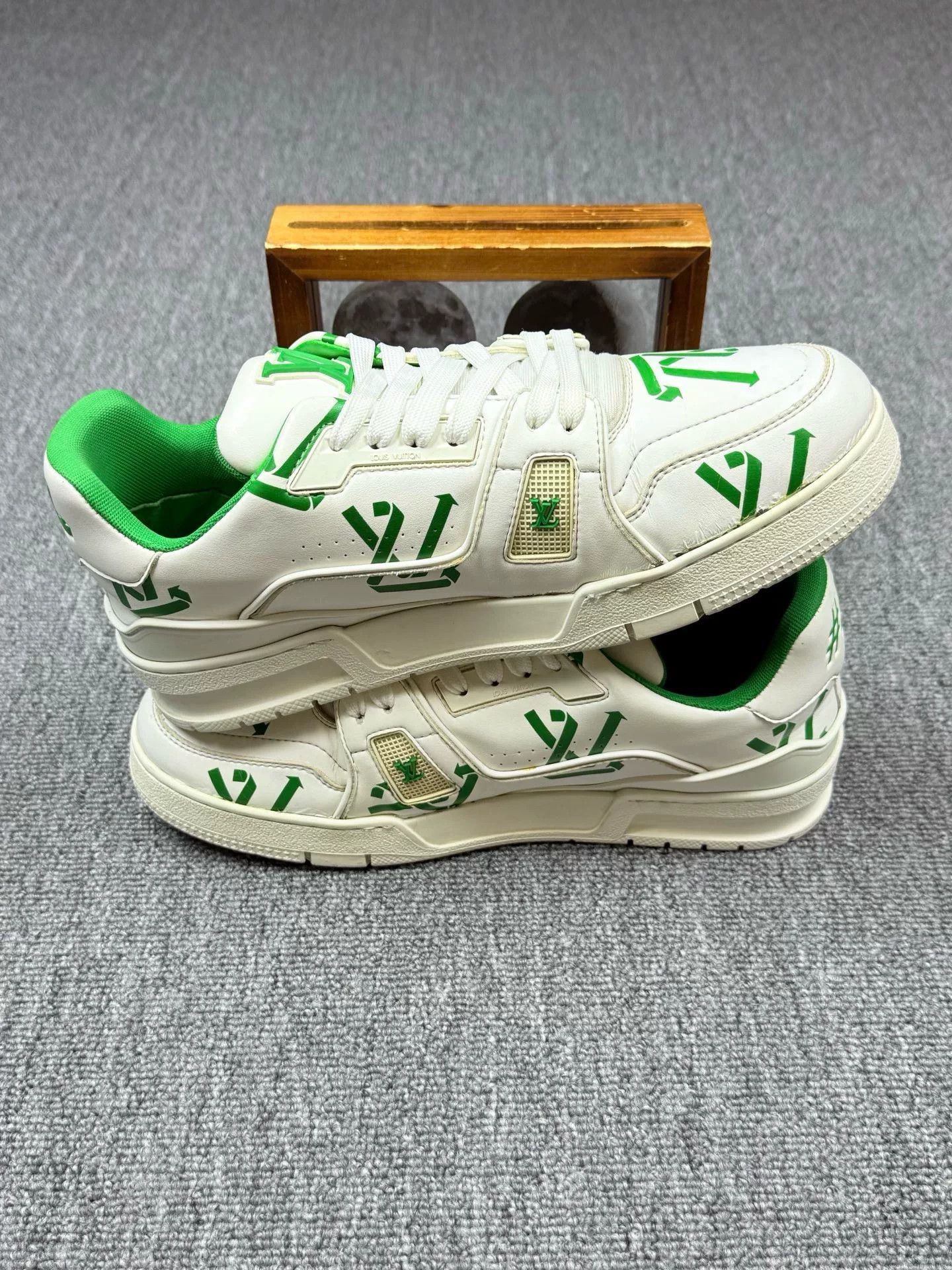 Louis Vuitton Louis Vuitton Training Green Lowtop Sneakers 7 Men Size US 7 / EU 40 - 3 Thumbnail