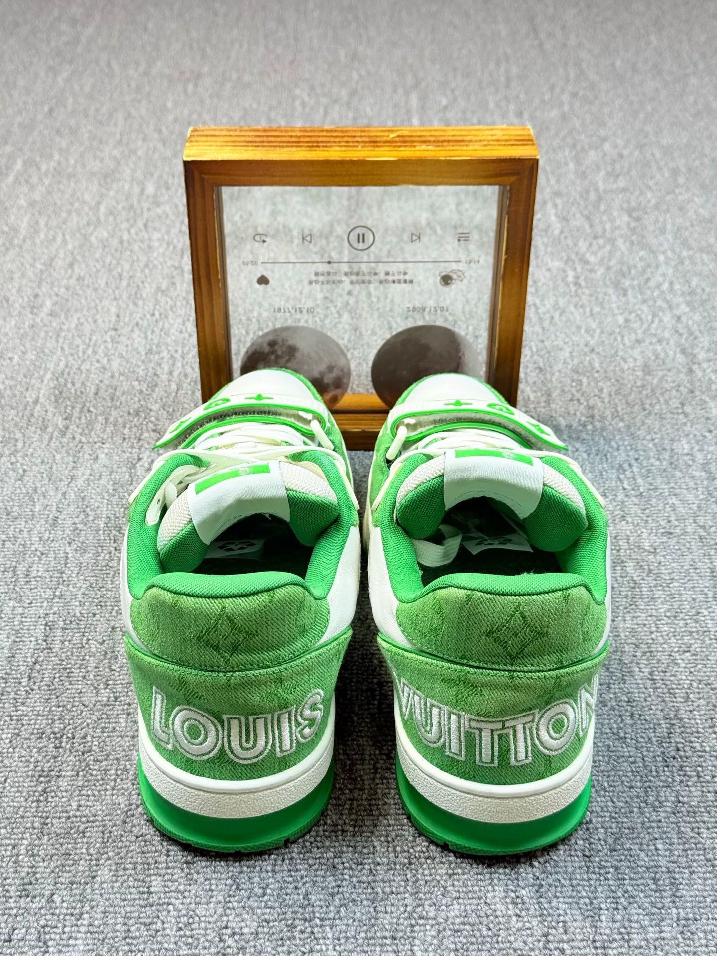 Louis Vuitton Louis Vuitton Training Green Lowtop Sneakers 8 Men Size US 8 / EU 41 - 5 Thumbnail