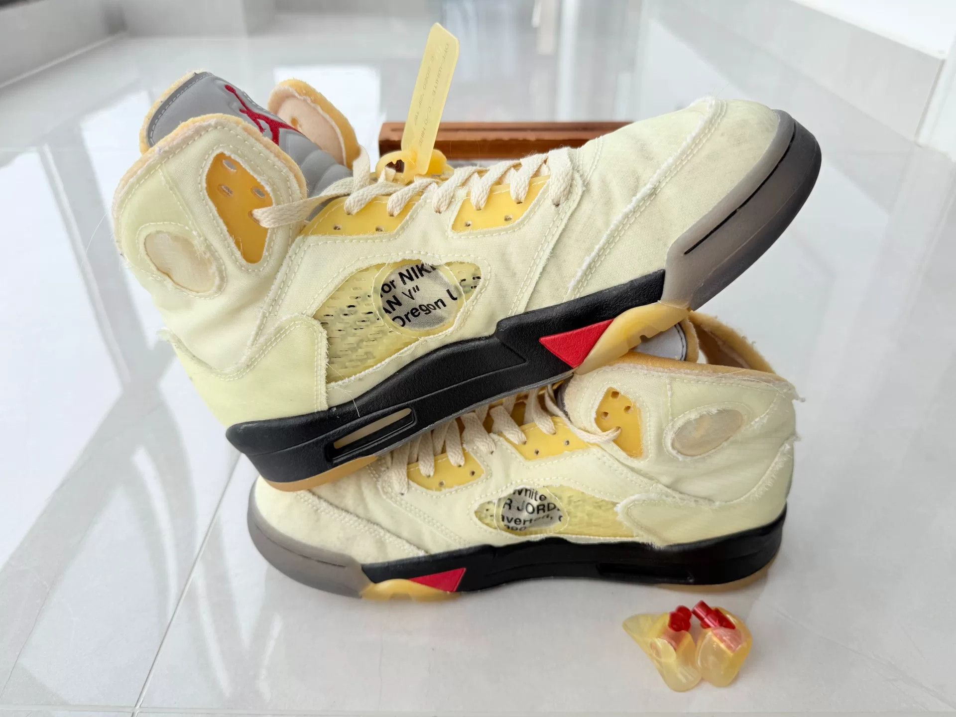 Nike Nike AJ5 White Lowtop Sneakers 11 Men Size US 11 / EU 44 - 3 Thumbnail