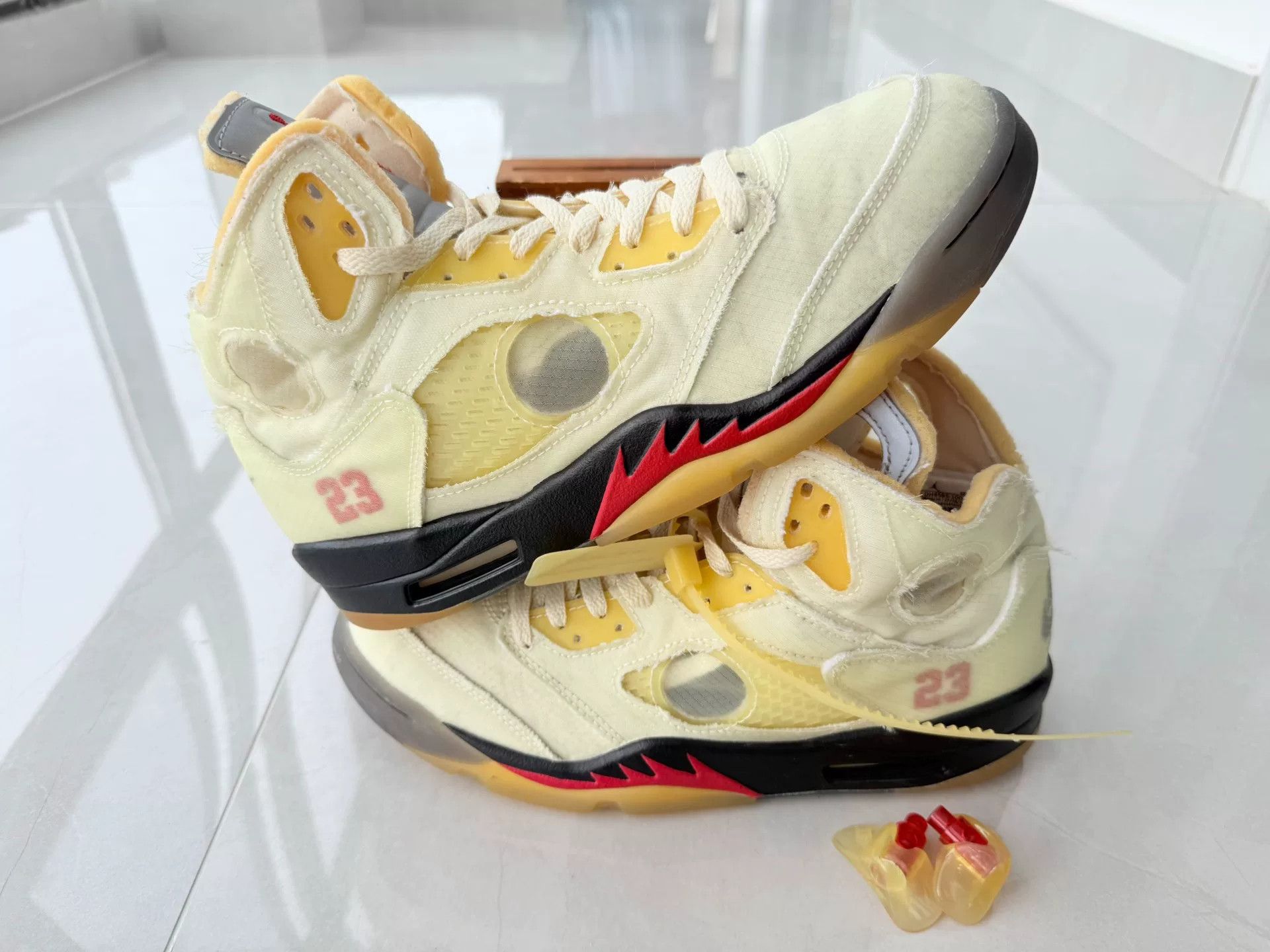 Nike Nike AJ5 White Lowtop Sneakers 11 Men Size US 11 / EU 44 - 2 Thumbnail