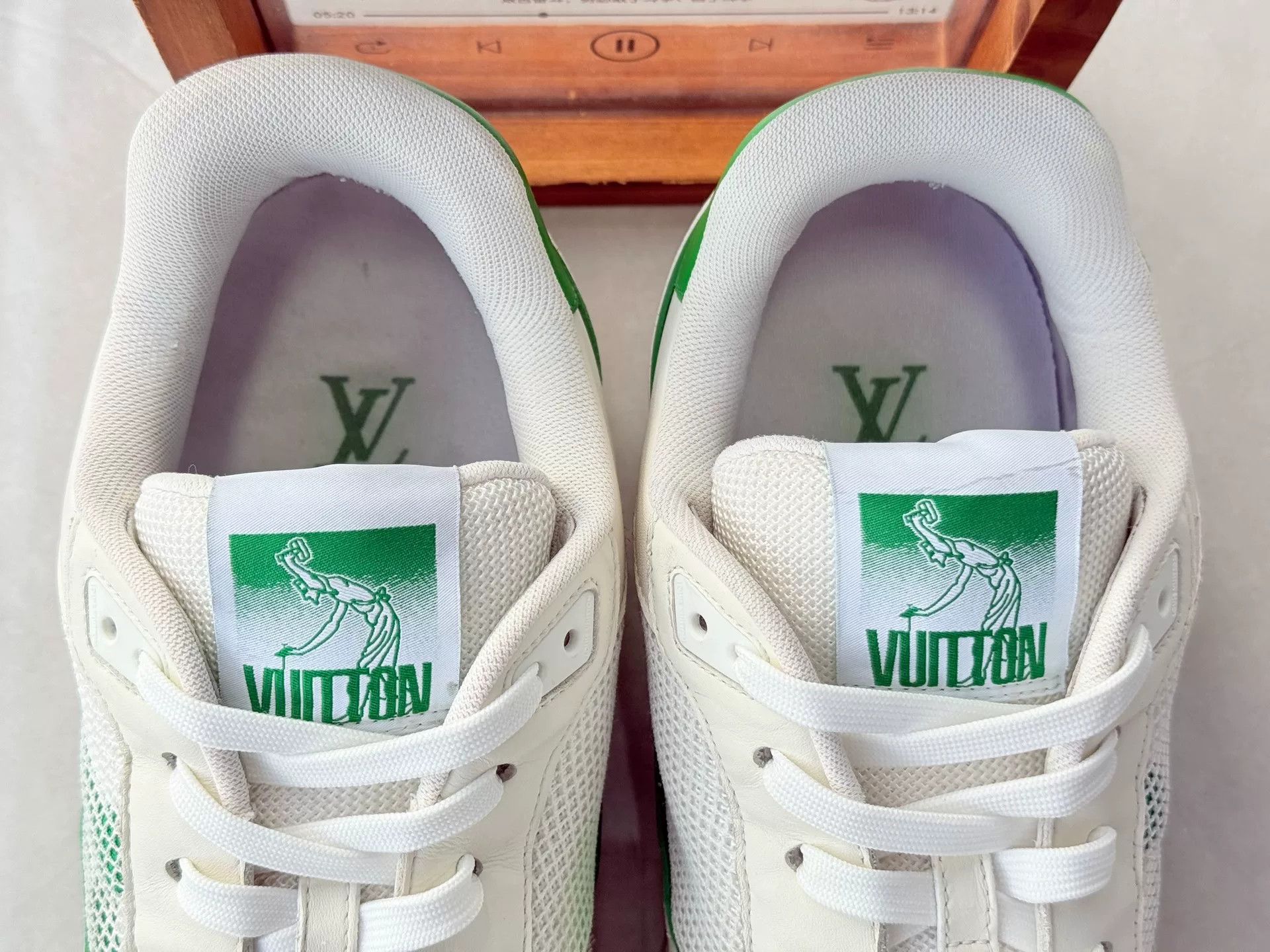 Louis Vuitton Louis Vuitton Training Green Lowtop Sneakers 8 Men Size US 8 / EU 41 - 9 Thumbnail
