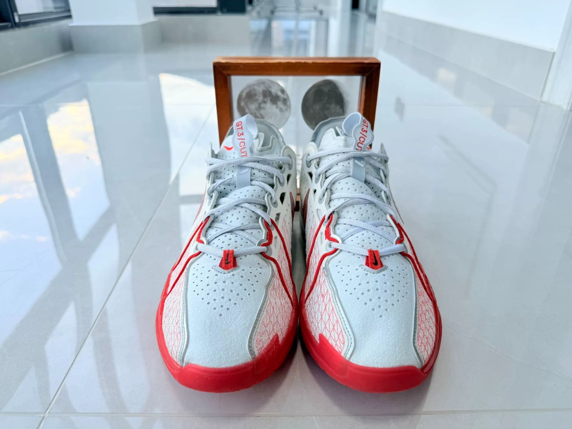 Nike Nike Red Lowtop Sneakers 10 Men Size US 10 / EU 43 - 4 Thumbnail