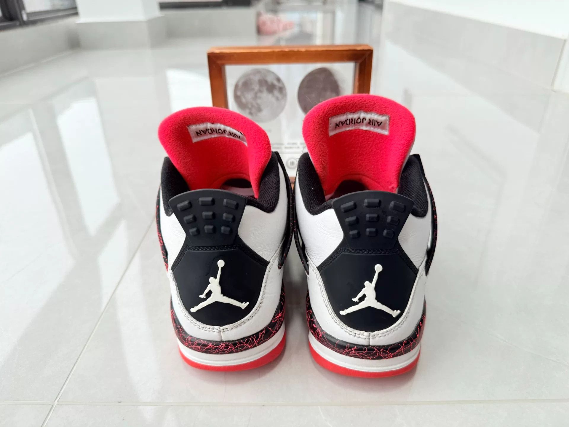 Nike Nike AJ4 Lowtop Sneakers 9 Men Size US 9 / EU 42 - 5 Thumbnail