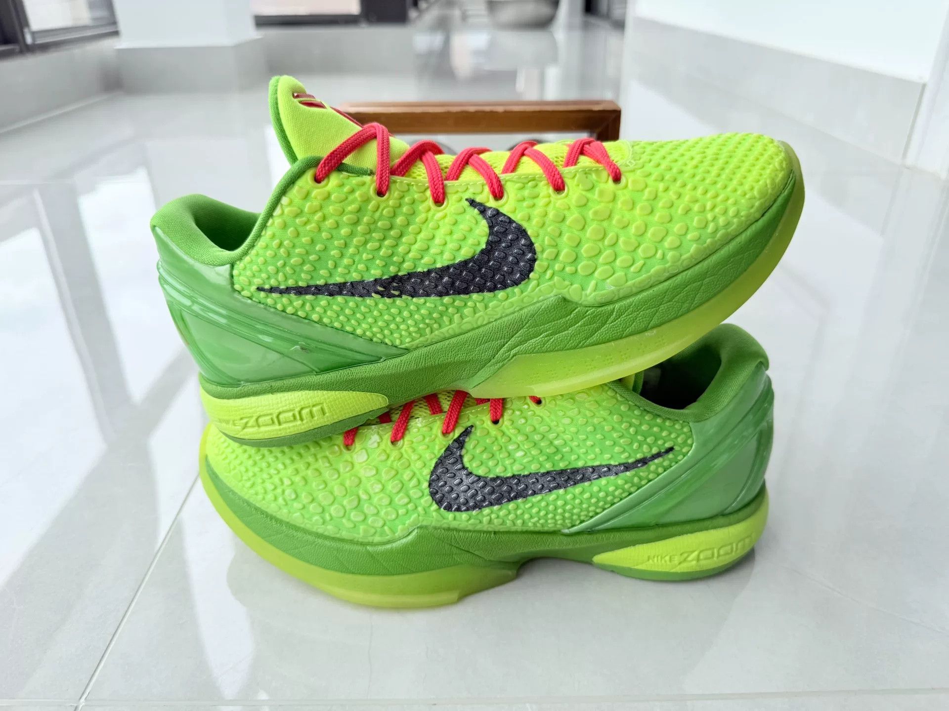 Nike Nike KOBE6 Lowtop Sneakers 8 Men Size US 8 / EU 41 - 2 Thumbnail