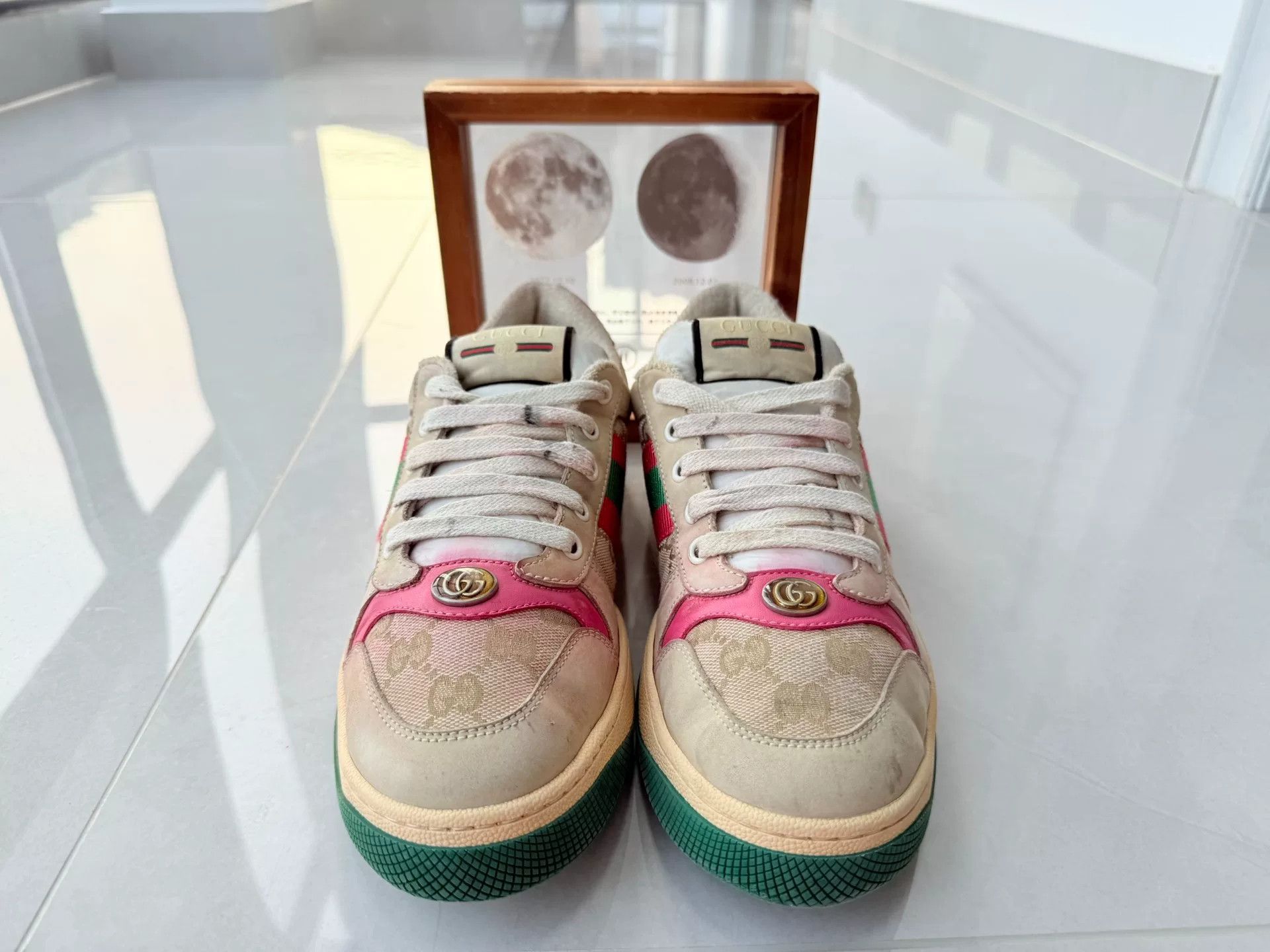 Gucci Gucci Distressed Lowtop Sneakers 7 Men Size US 7 / EU 40 - 4 Thumbnail