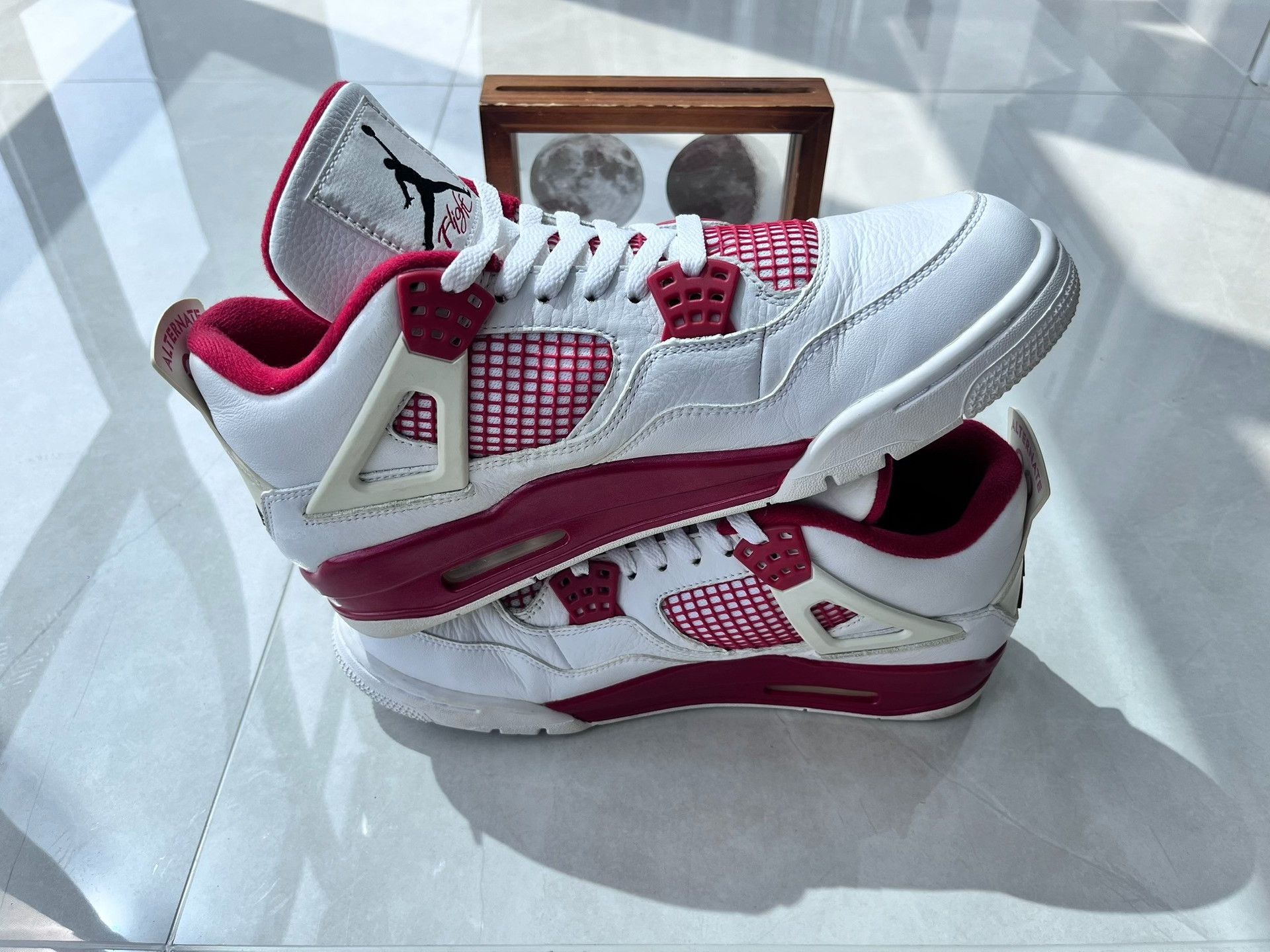 Nike Nike AJ4 Red Lowtop Sneakers 11 Men Size US 11 / EU 44 - 3 Thumbnail