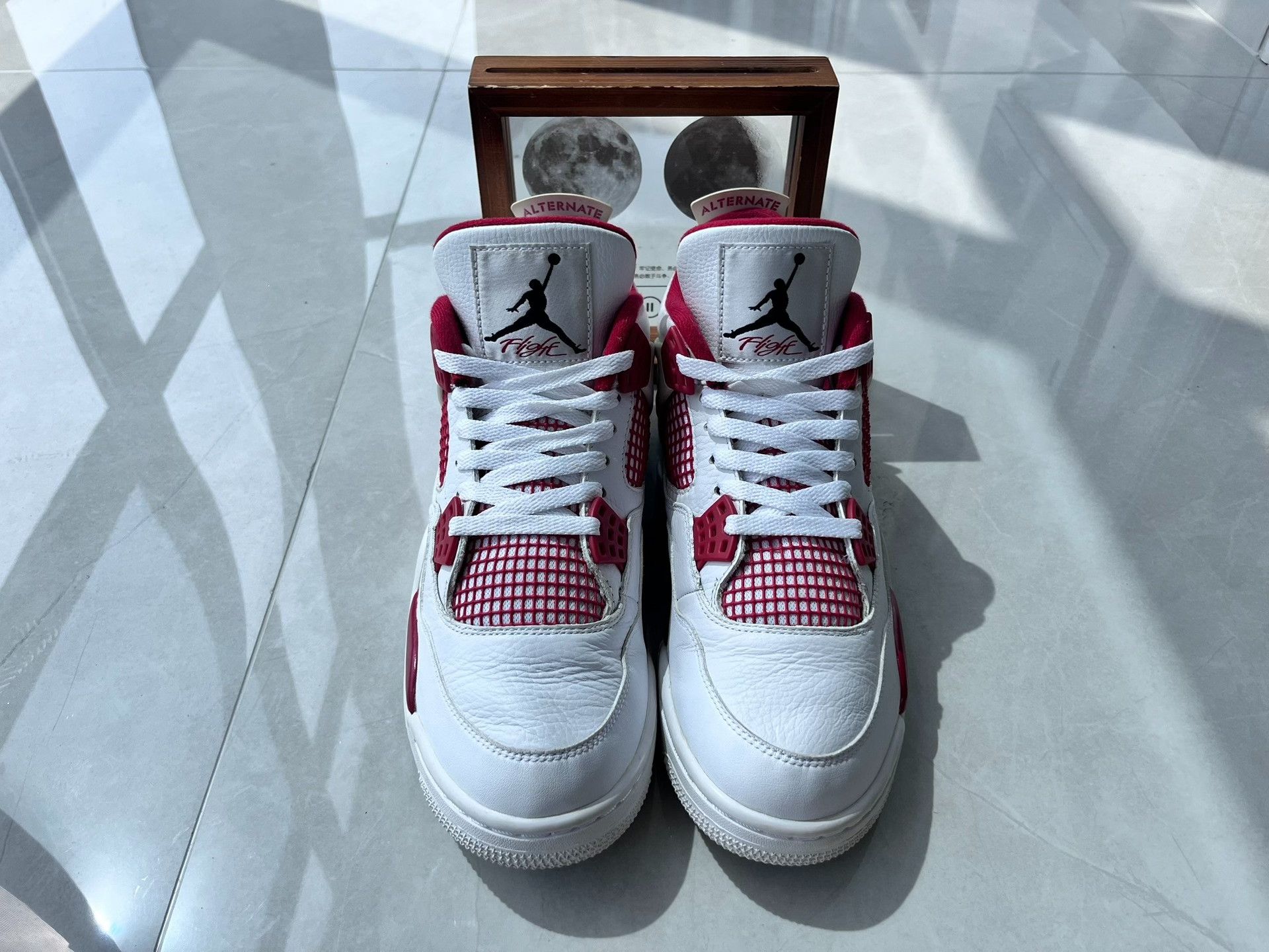 Nike Nike AJ4 Red Lowtop Sneakers 11 Men Size US 11 / EU 44 - 4 Thumbnail