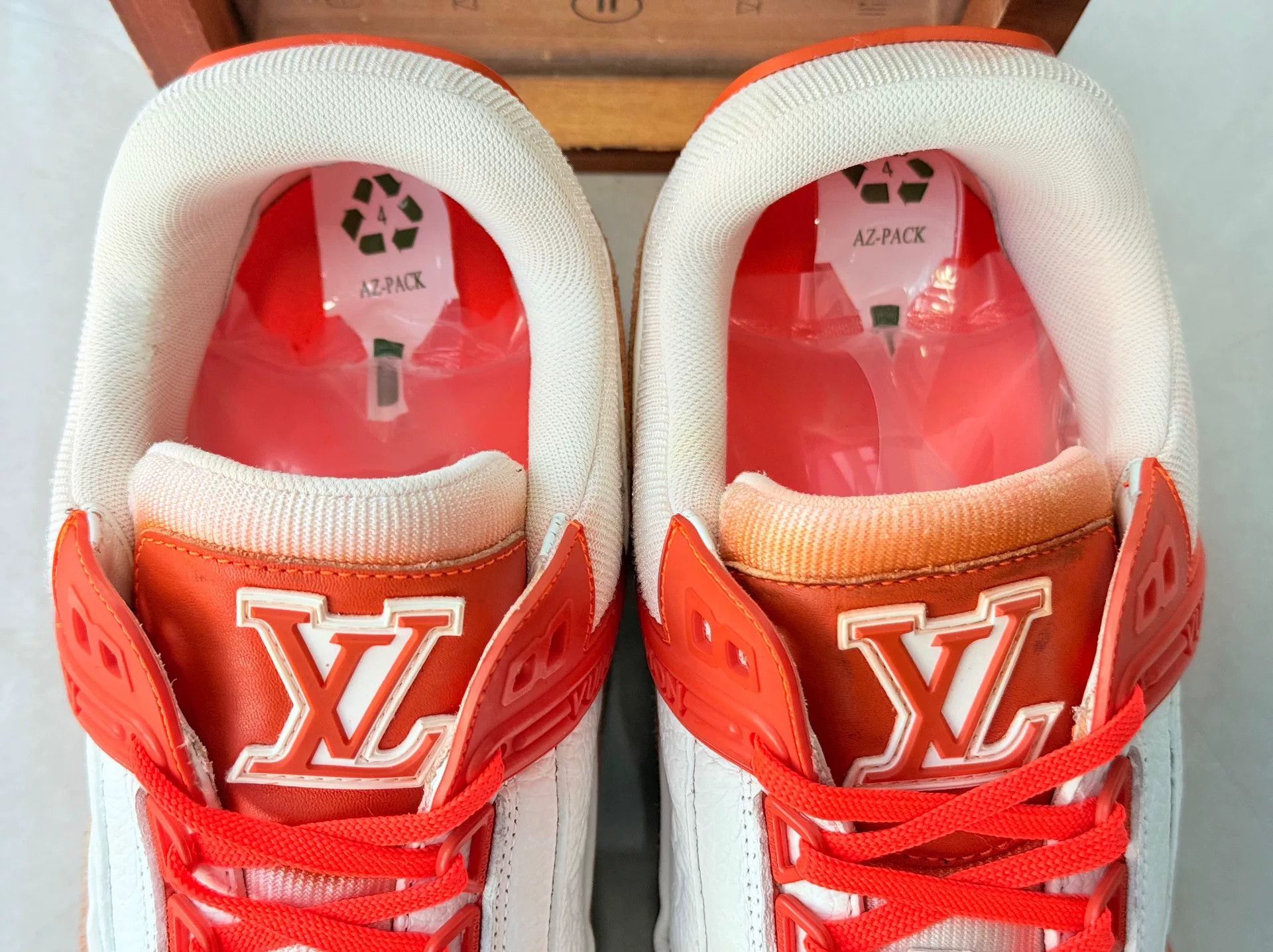 Louis Vuitton Louis Vuitton Training White Lowtop Sneakers 10 Men Size US 10 / EU 43 - 9 Thumbnail