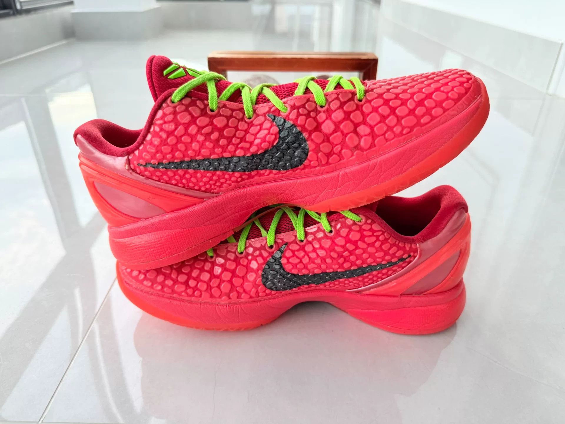 Nike Nike KOBE6 Red Lowtop Sneakers 11 Men Size US 11 / EU 44 - 3 Thumbnail