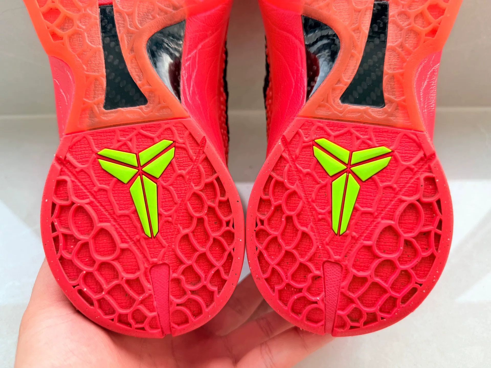Nike Nike KOBE6 Red Lowtop Sneakers 11 Men Size US 11 / EU 44 - 8 Thumbnail